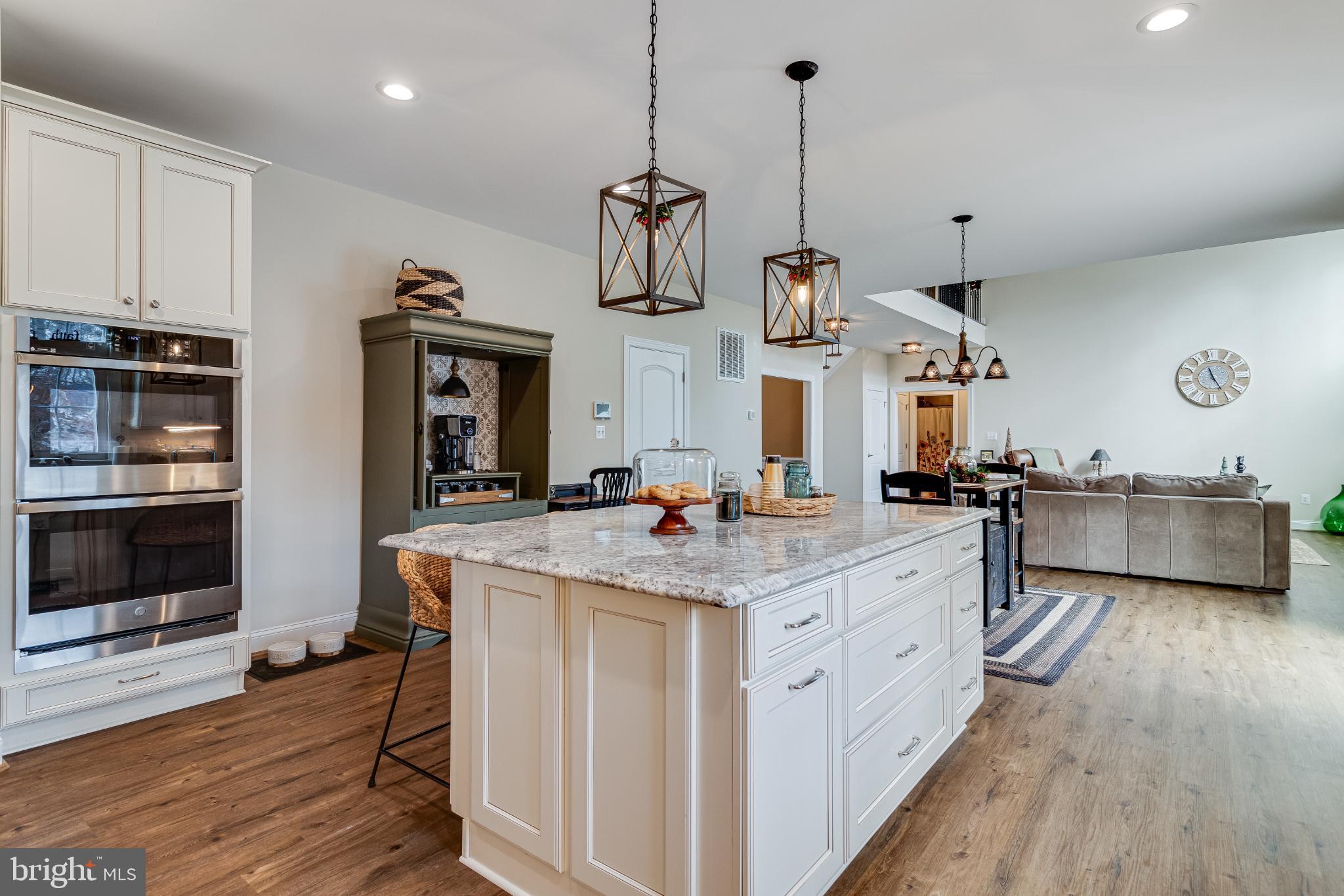 OAKWOOD ESTATES - Residential