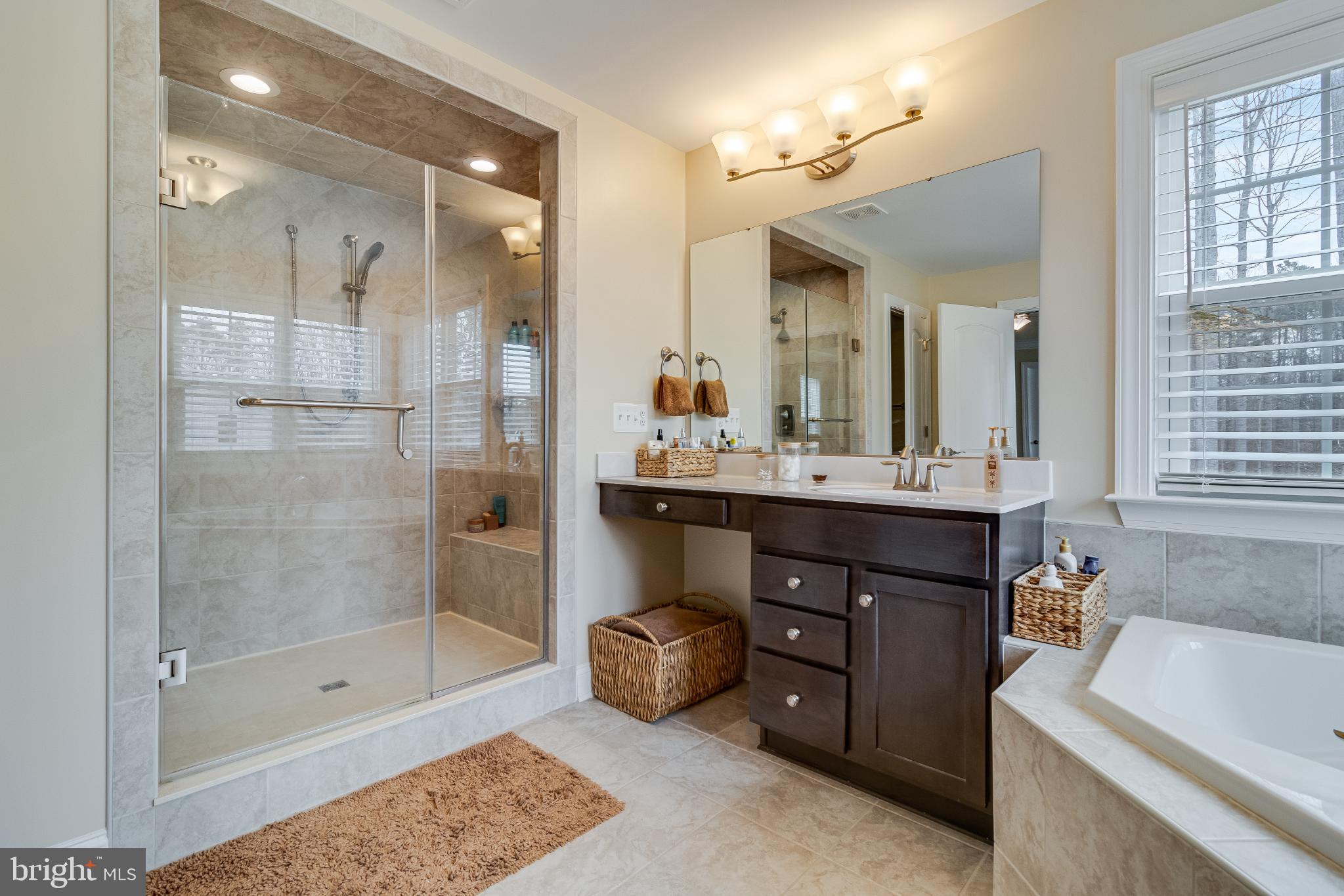 OAKWOOD ESTATES - Residential