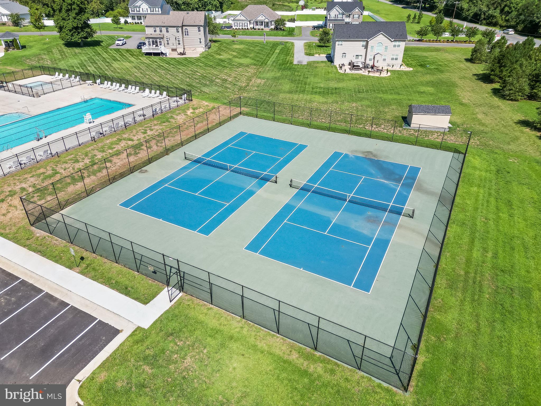 OAKWOOD ESTATES - Residential