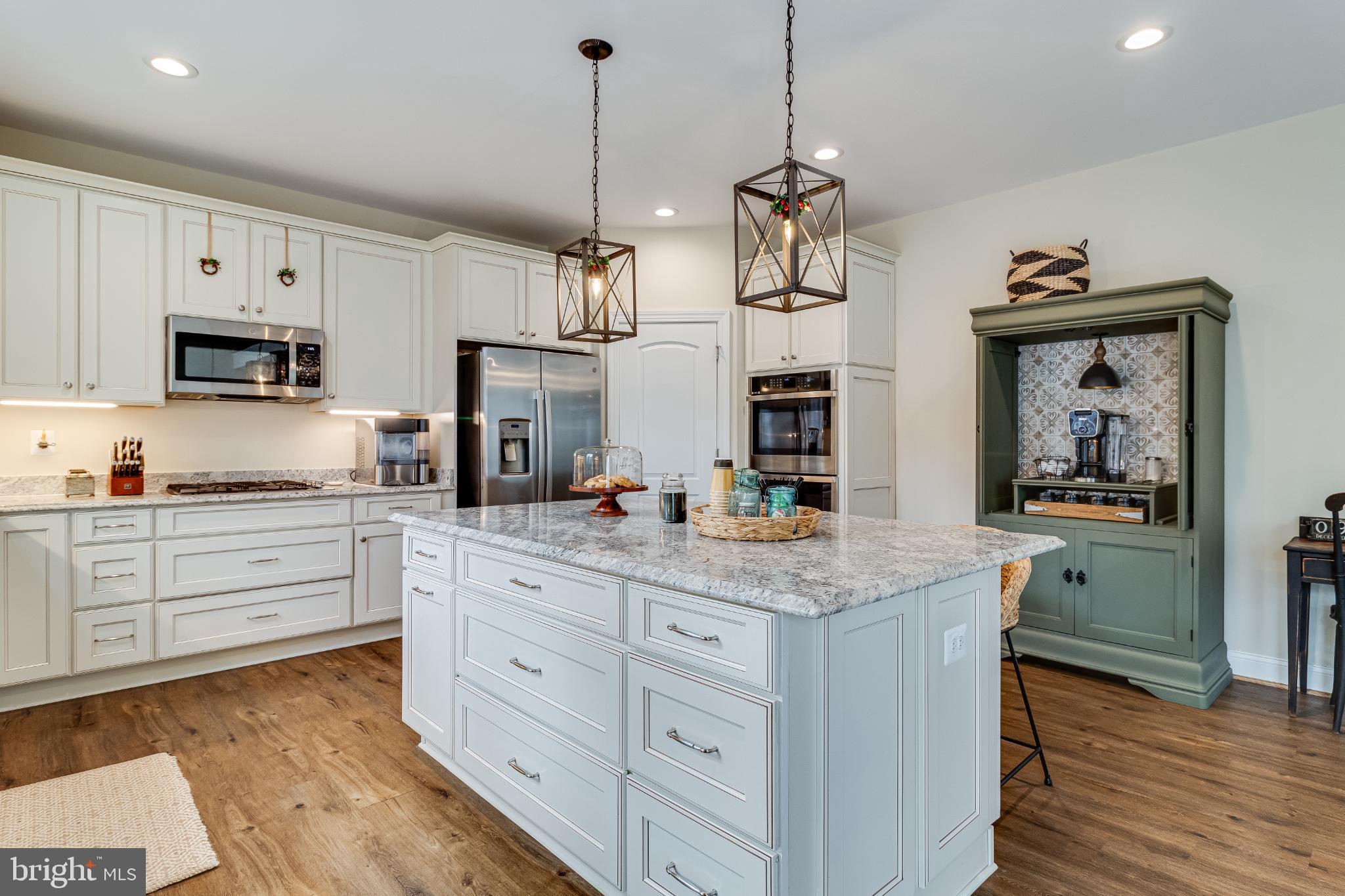 OAKWOOD ESTATES - Residential