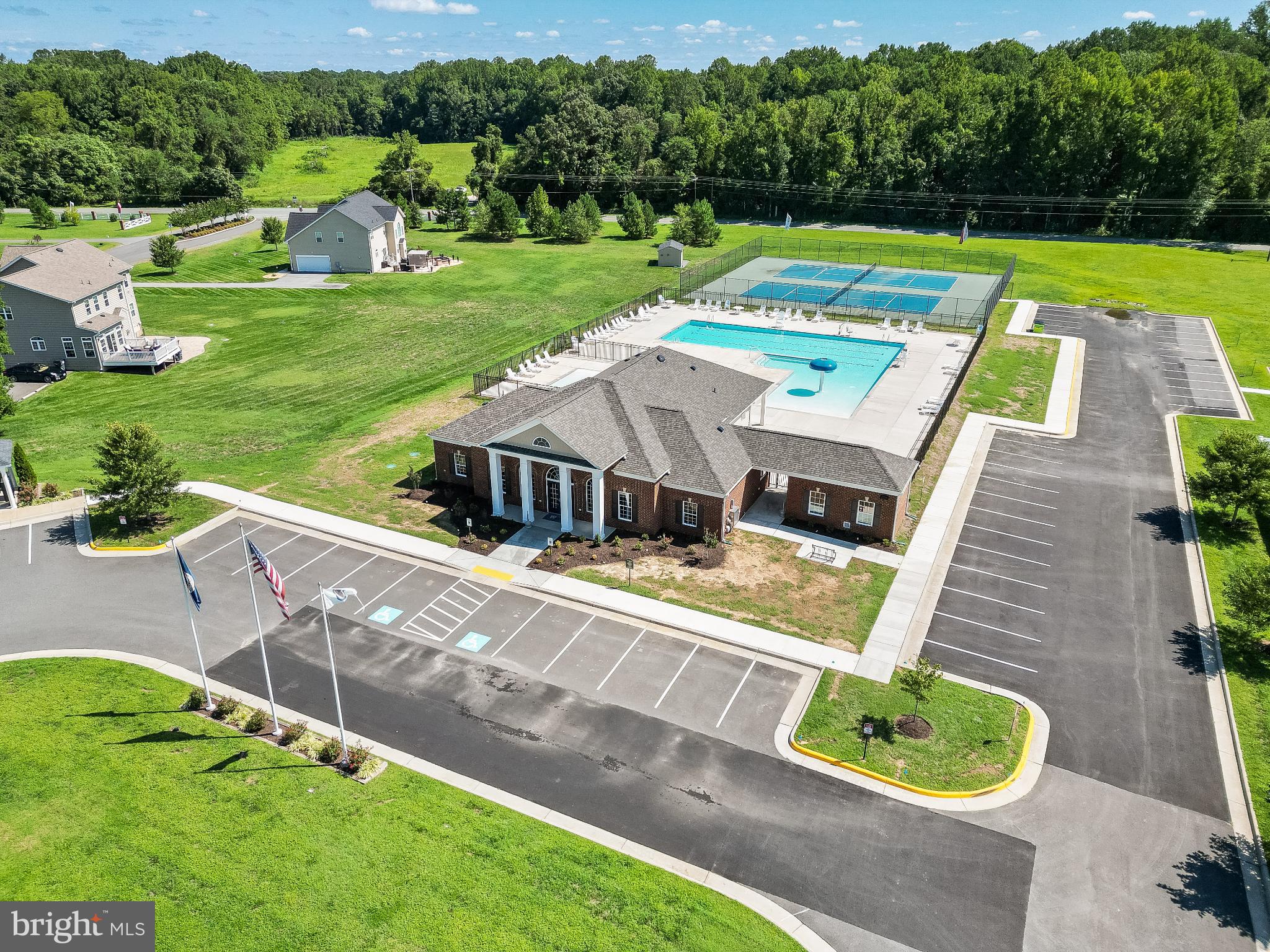 OAKWOOD ESTATES - Residential