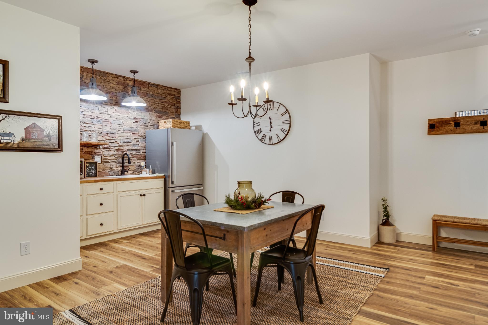 OAKWOOD ESTATES - Residential