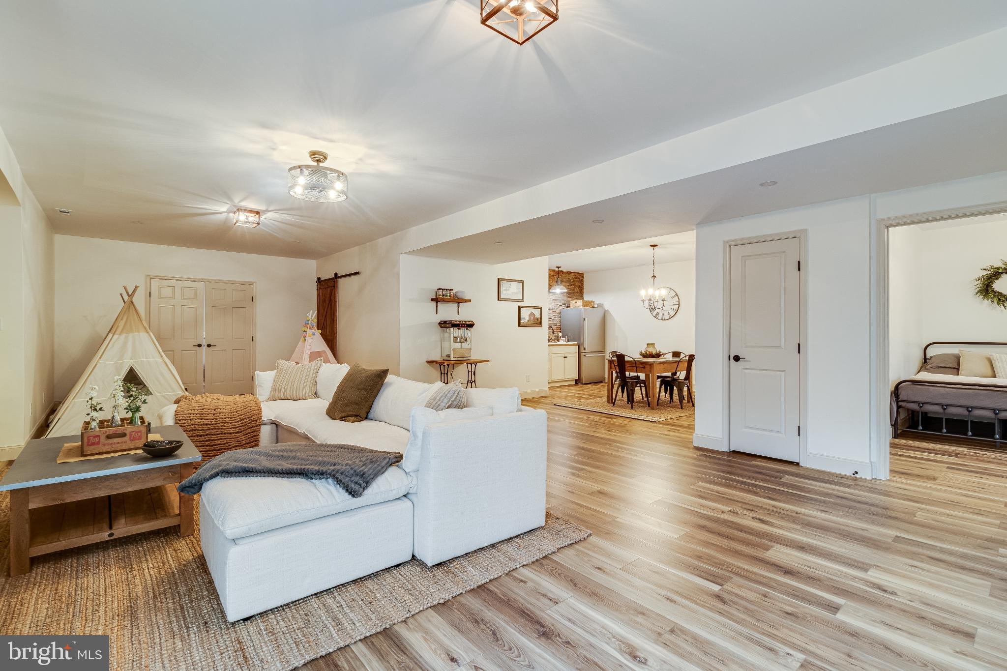 OAKWOOD ESTATES - Residential