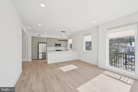 23 Rock Hill Road Unit 214, Bala Cynwyd, PA MLS: PAMC2168406