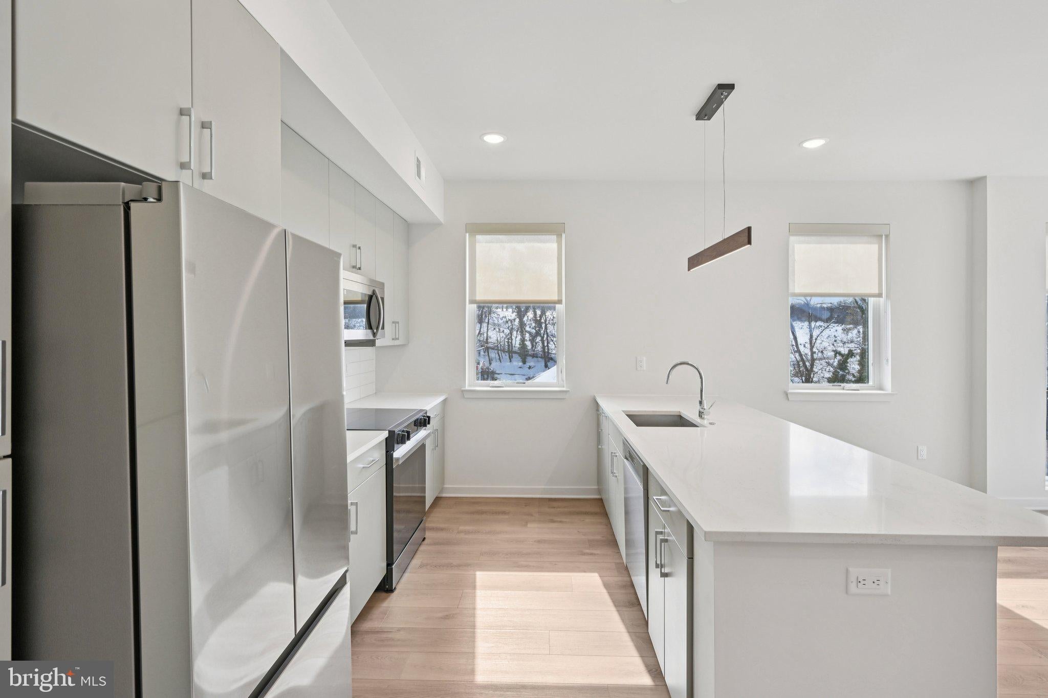 23 ROCK HILL ROAD 502