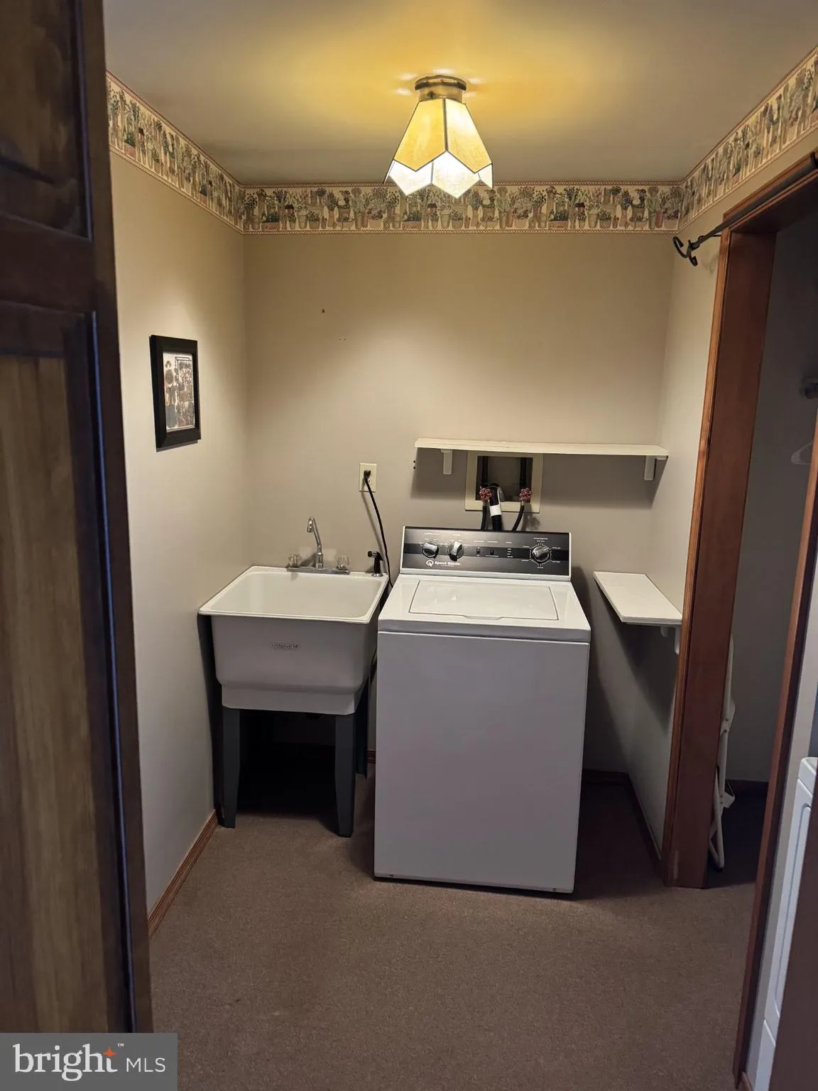 Atco, New Jersey 08004, United States, 3 Bedrooms Bedrooms, ,3 BathroomsBathrooms,Residential,Pending,18259