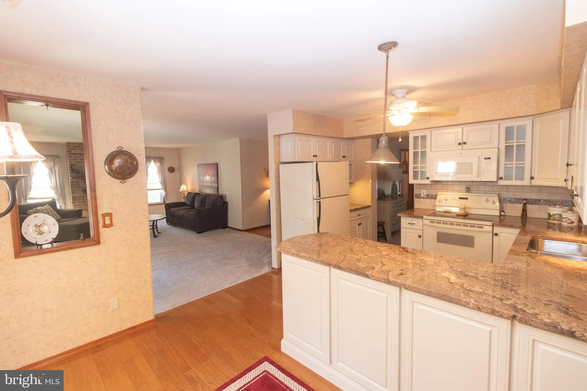 Atco, New Jersey 08004, United States, 3 Bedrooms Bedrooms, ,3 BathroomsBathrooms,Residential,Pending,18259