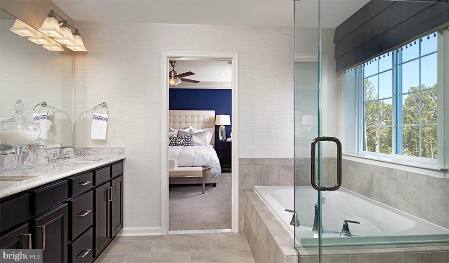 RAVEN OAKS - Residential