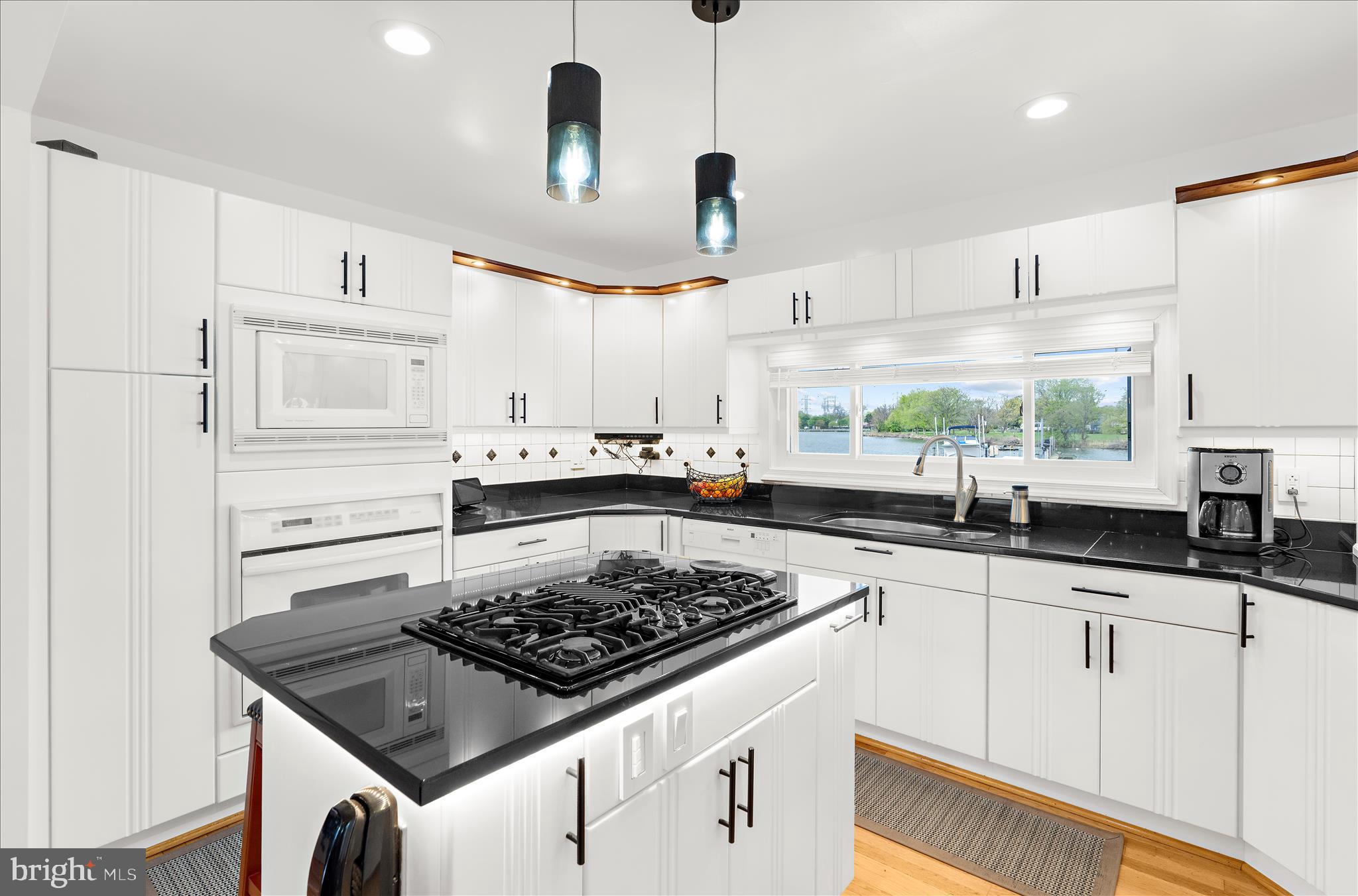 MURRAY POINT - Residential