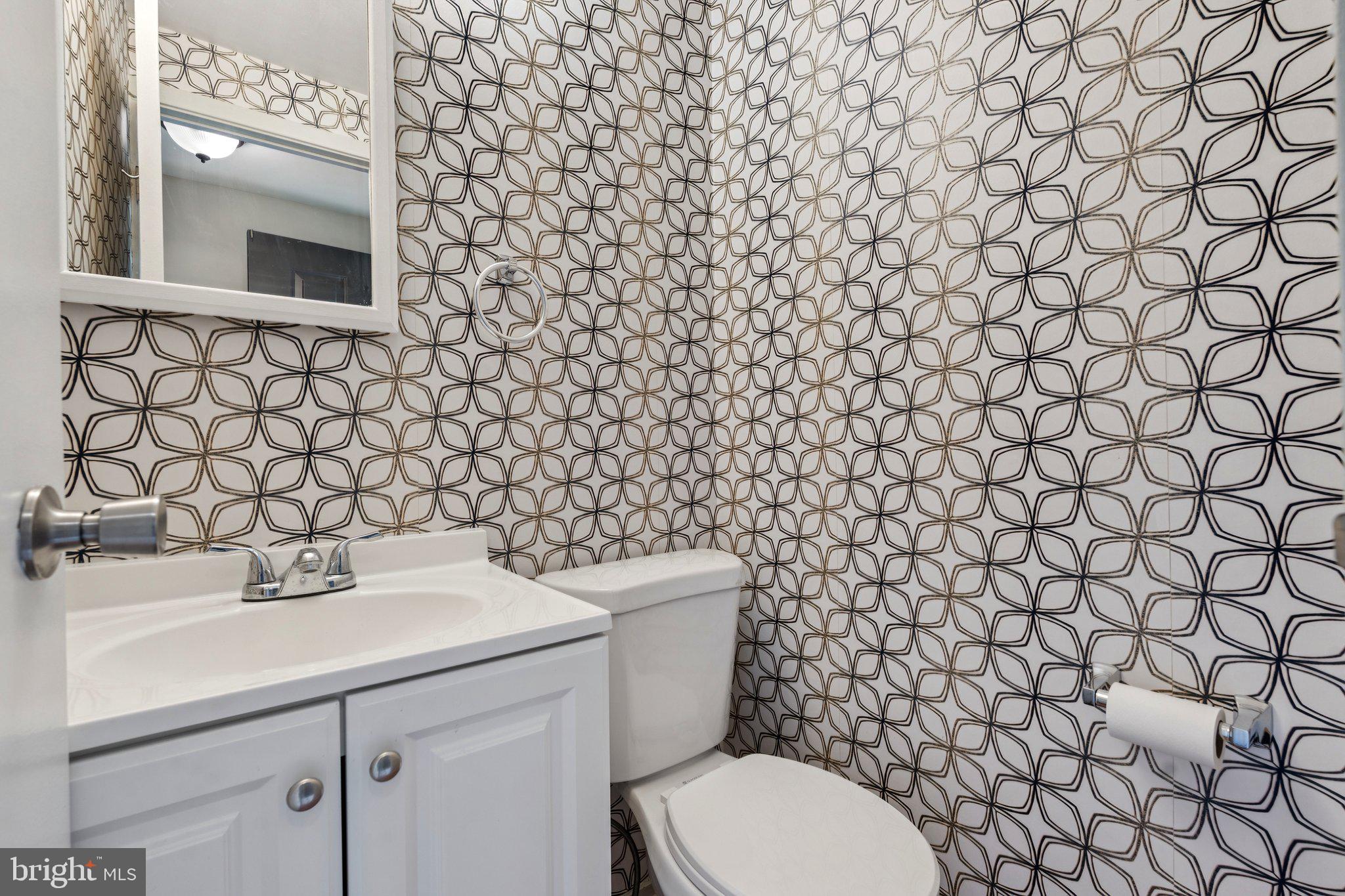 SEVEN COURTS - Residential Lease