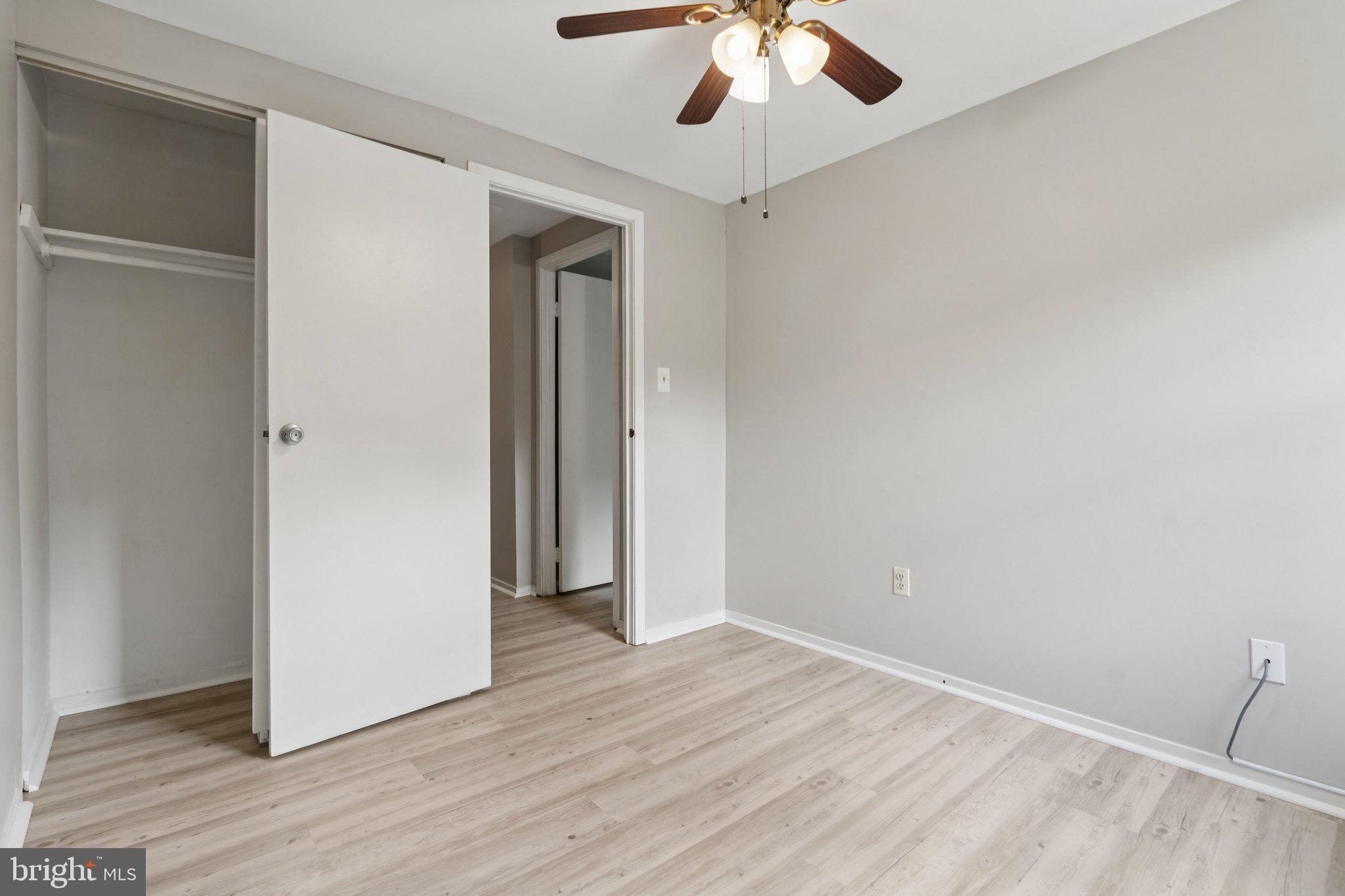 SEVEN COURTS - Residential Lease