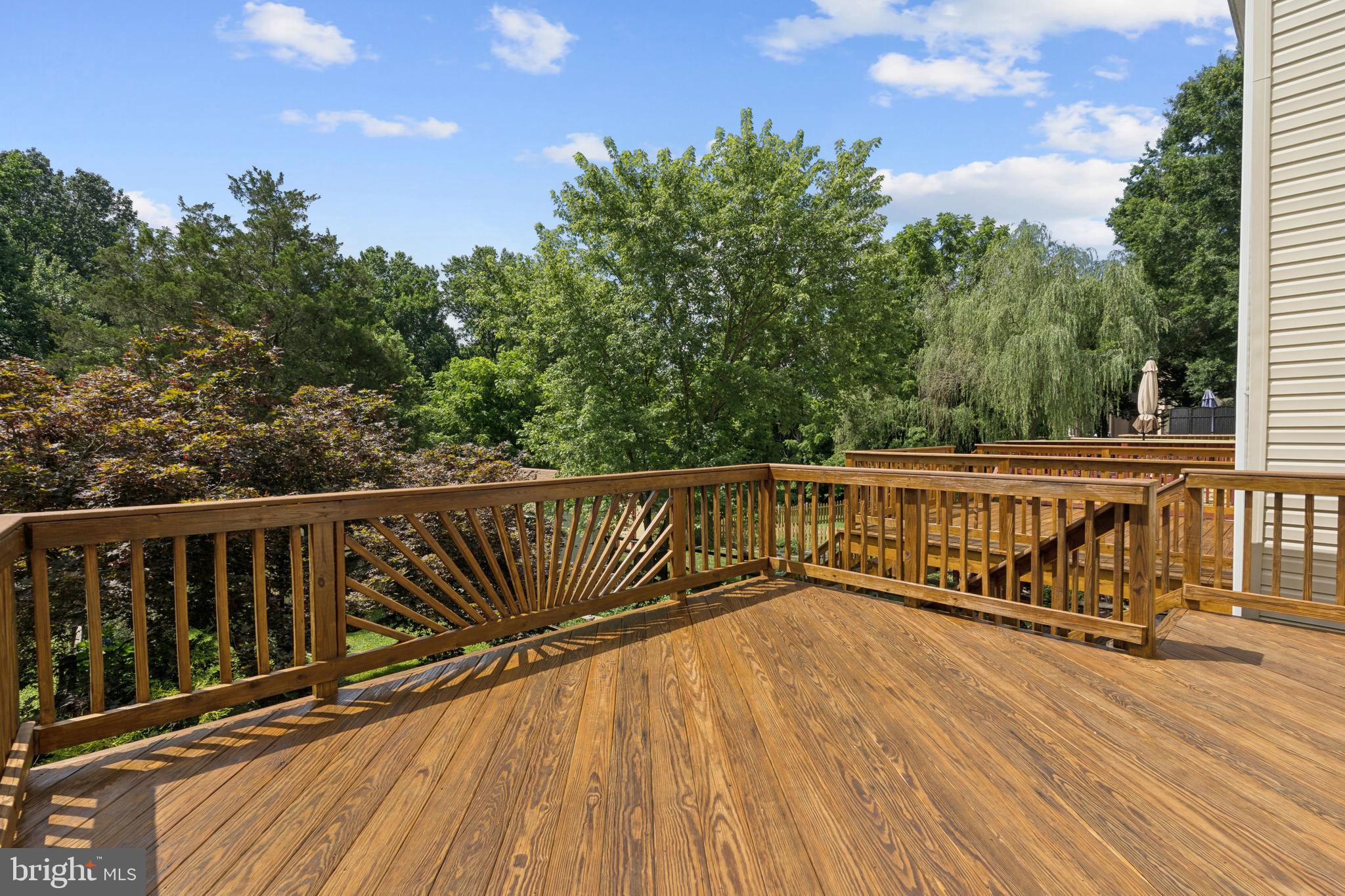 SEVEN COURTS - Residential Lease