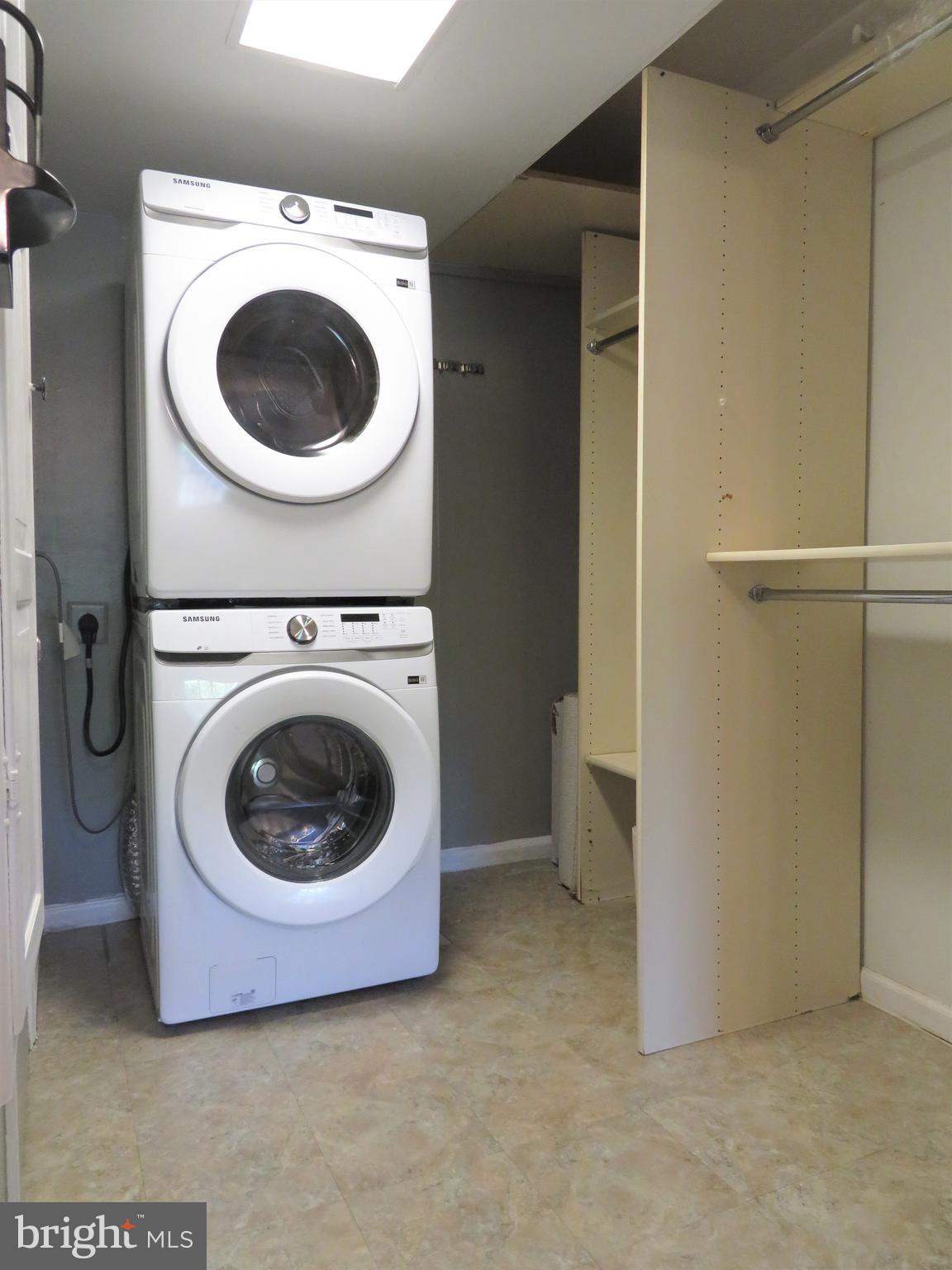 CHATHAM VIL OF TOW - Residential Lease