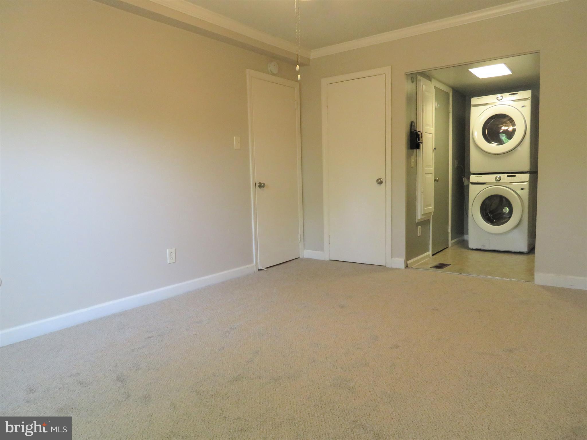 CHATHAM VIL OF TOW - Residential Lease