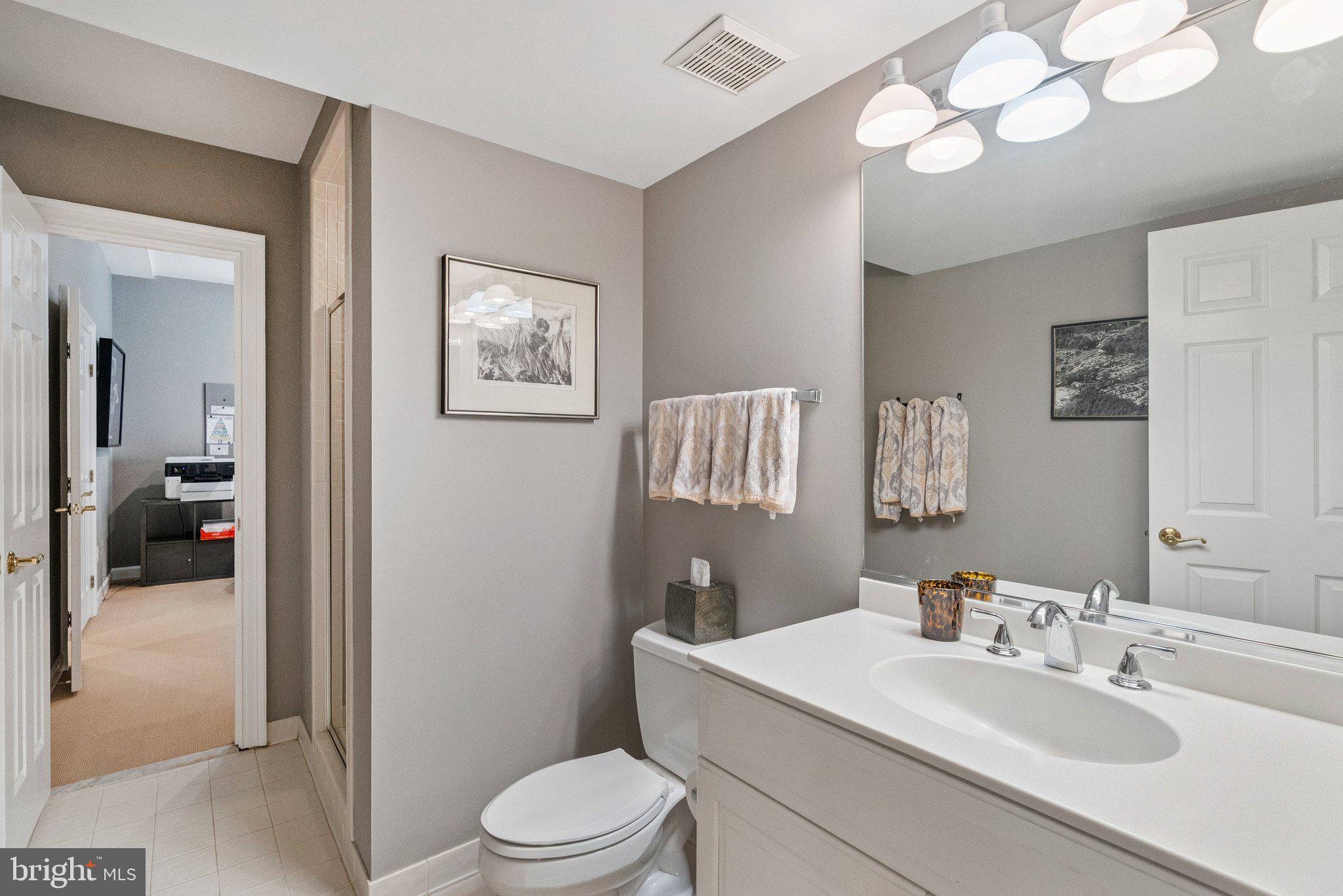 LUXMANOR - Residential