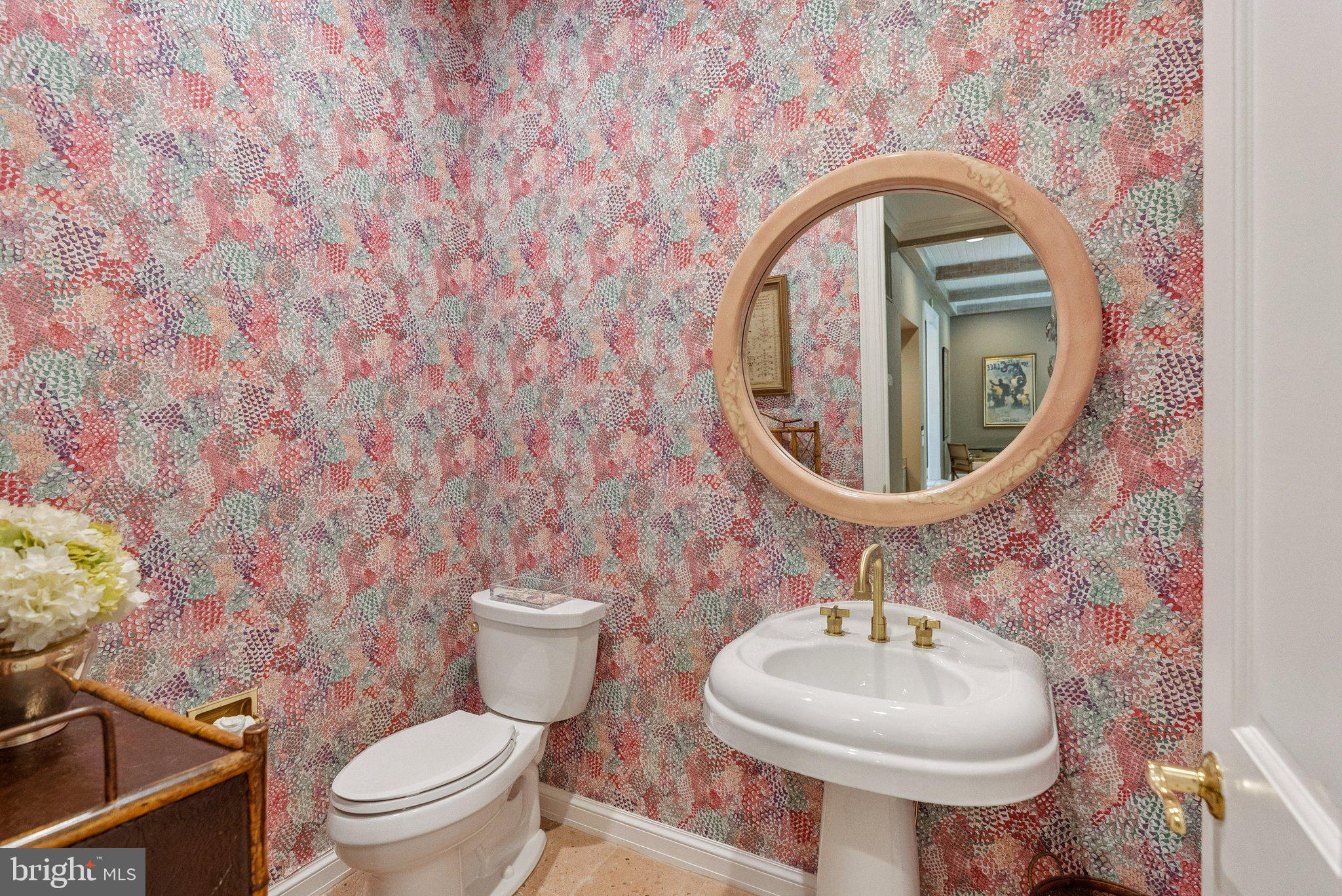 LUXMANOR - Residential