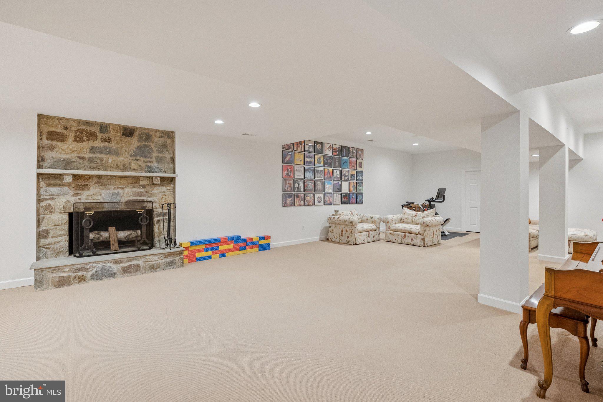 LUXMANOR - Residential