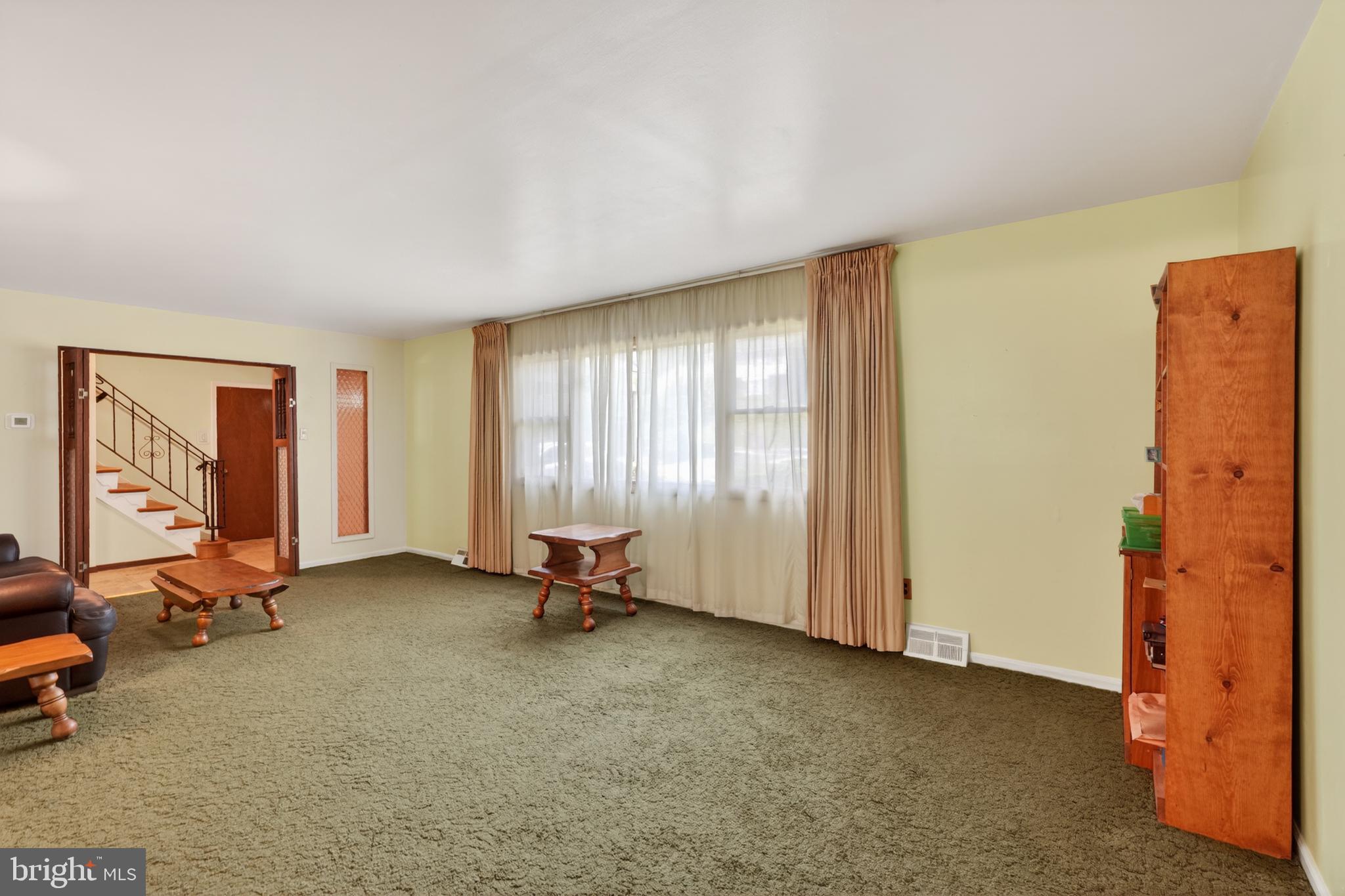 712 MEADOWLARK ROAD