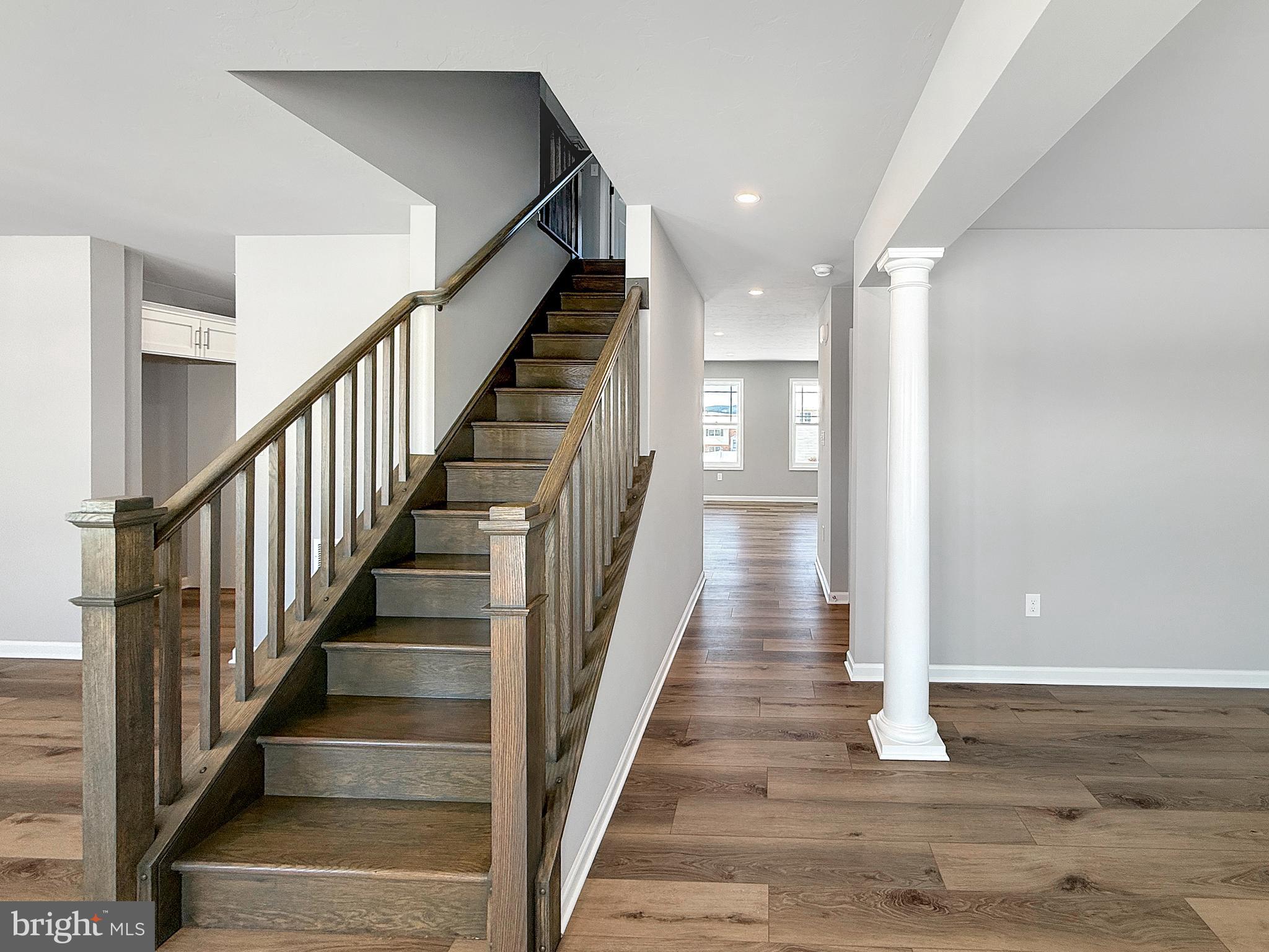 APPLEVIEW ESTATES - Residential