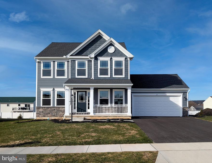 New construction home for sale in Appleview Estates!