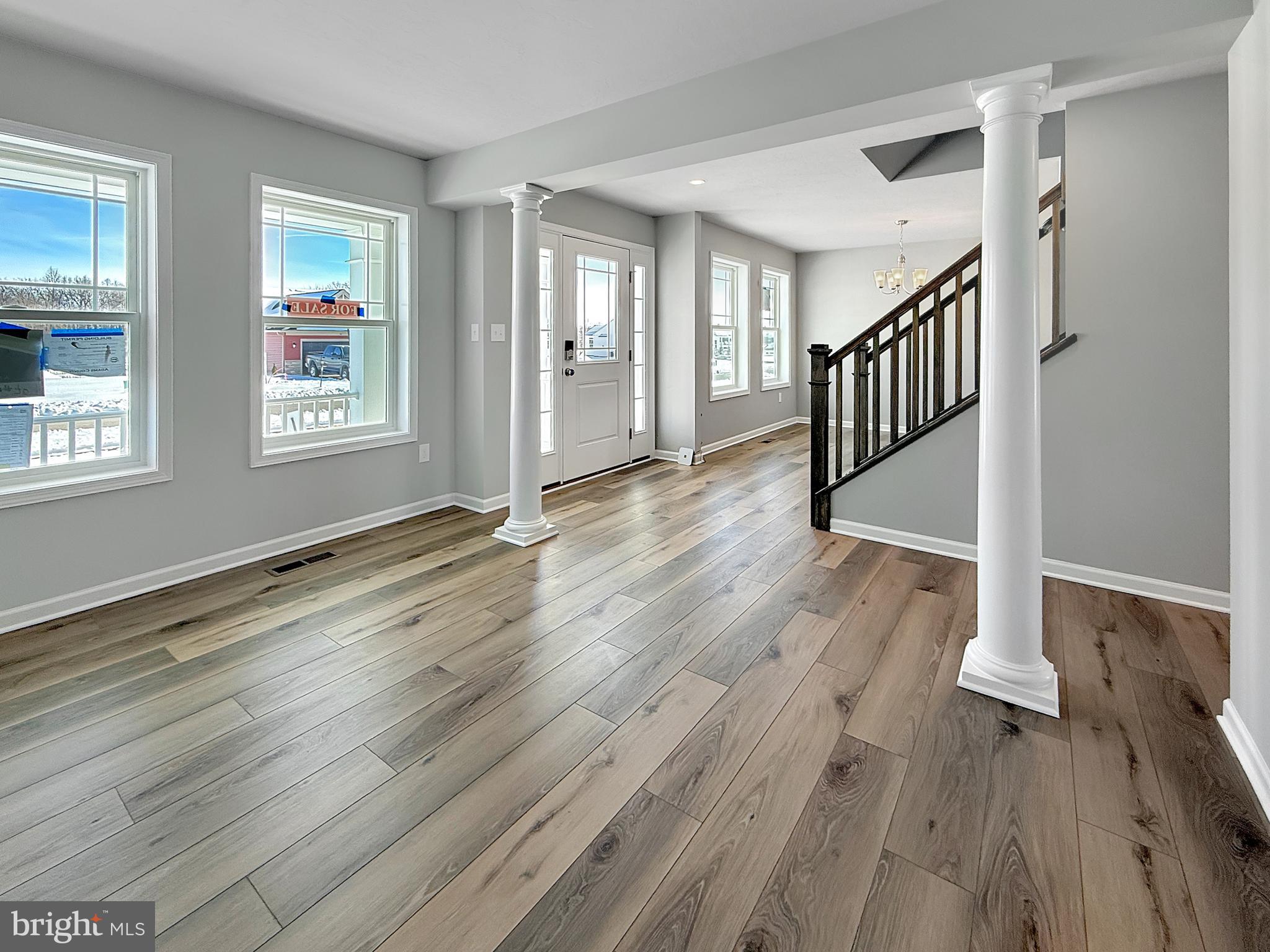 APPLEVIEW ESTATES - Residential