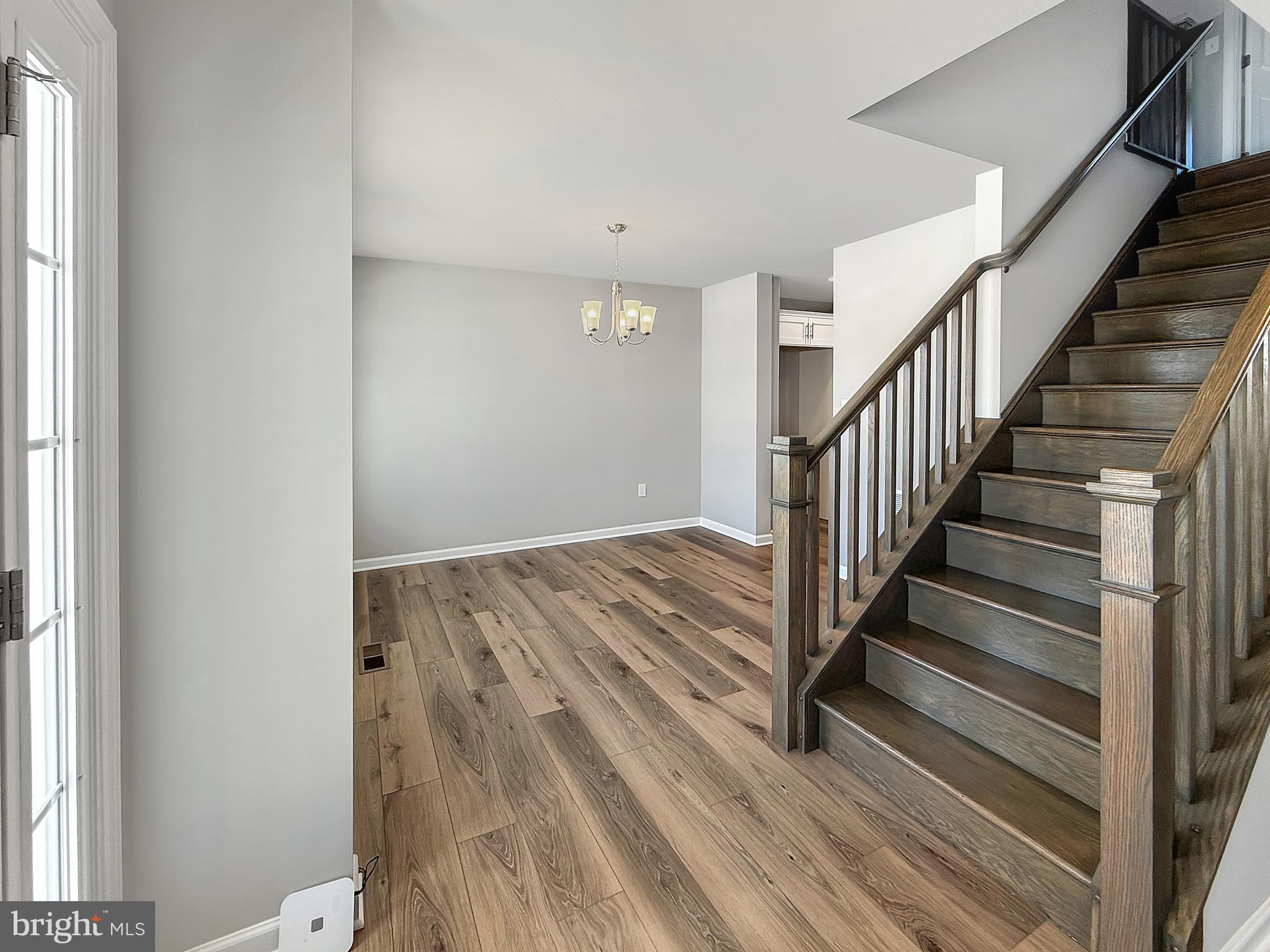 APPLEVIEW ESTATES - Residential