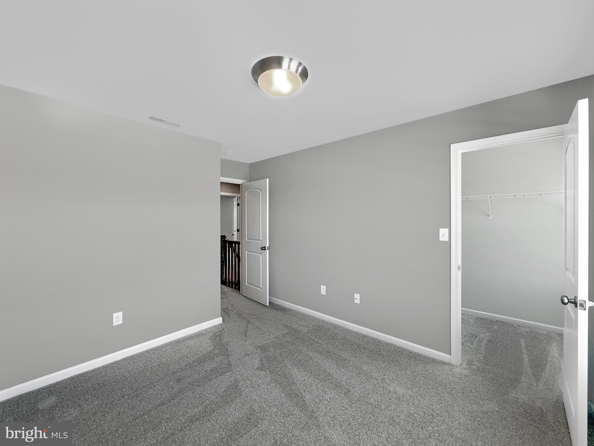 APPLEVIEW ESTATES - Residential