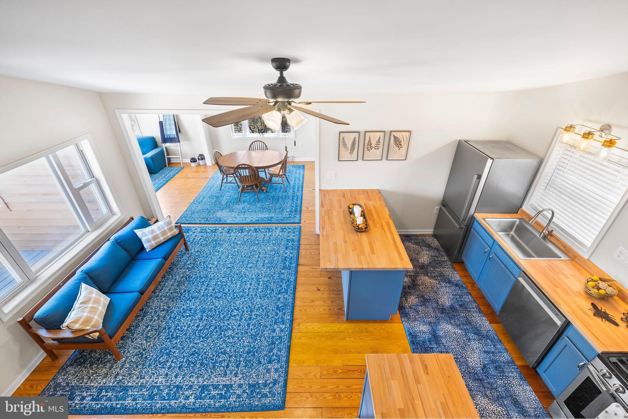 SKYLINE LAKES - Residential