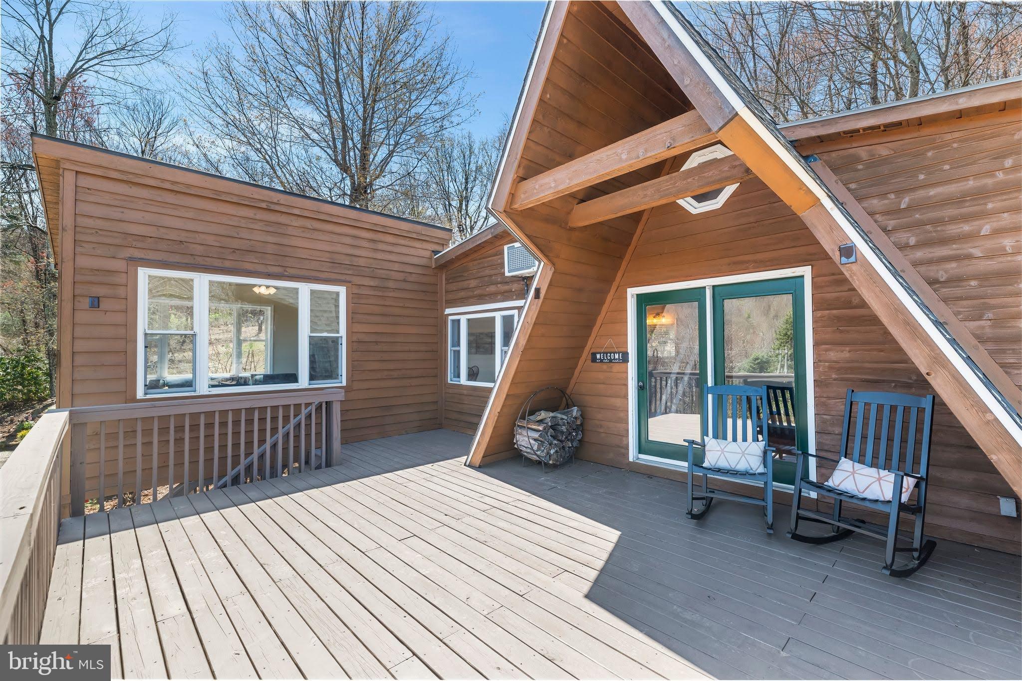 SKYLINE LAKES - Residential