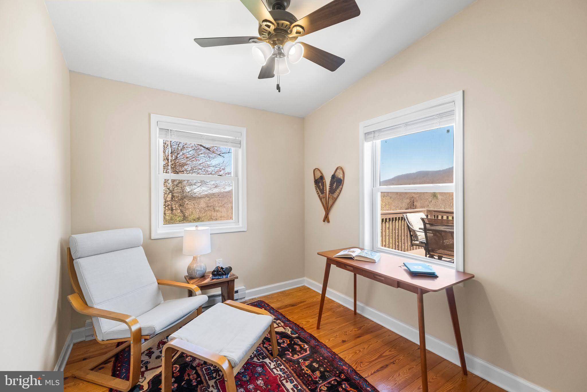 SKYLINE LAKES - Residential