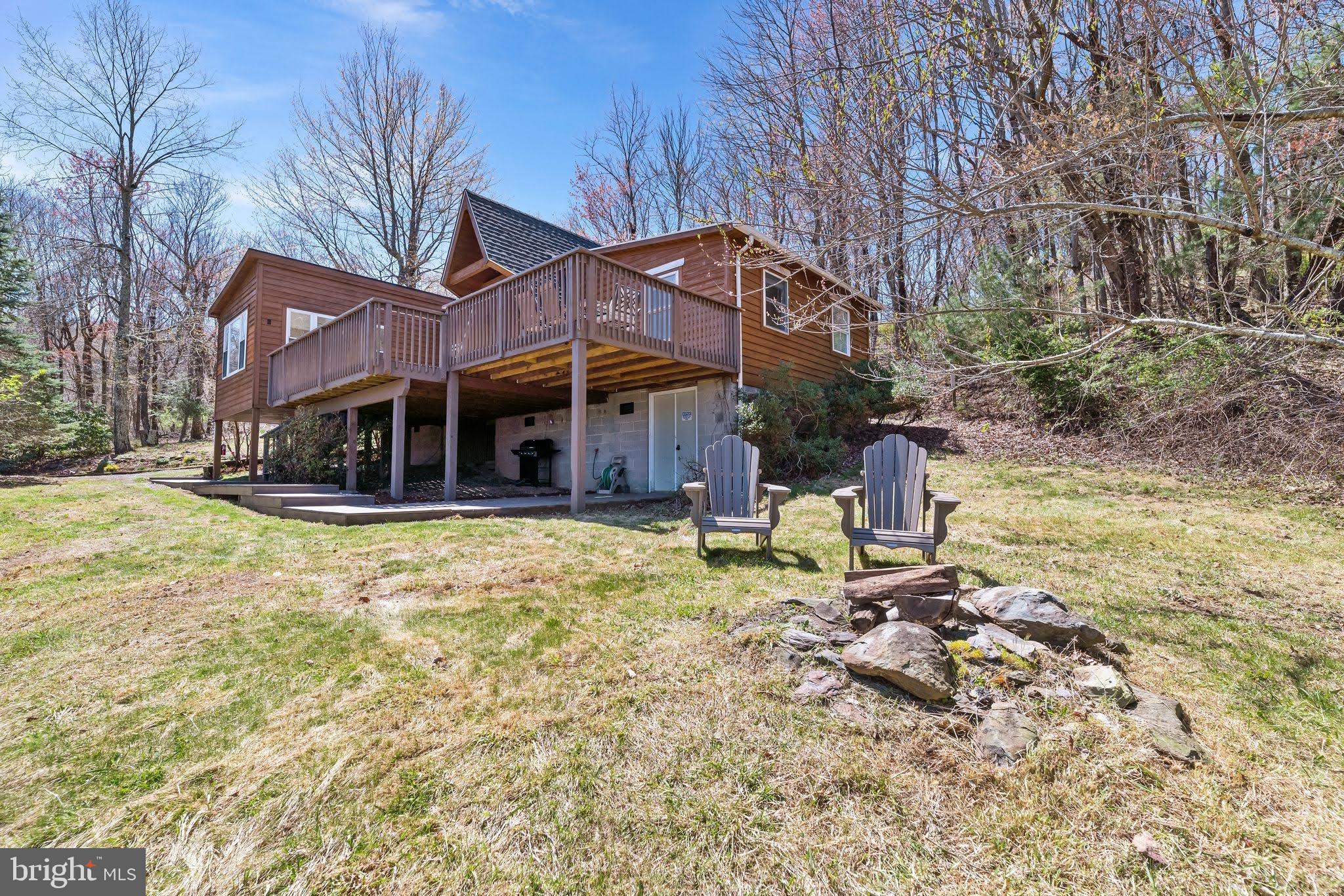 SKYLINE LAKES - Residential