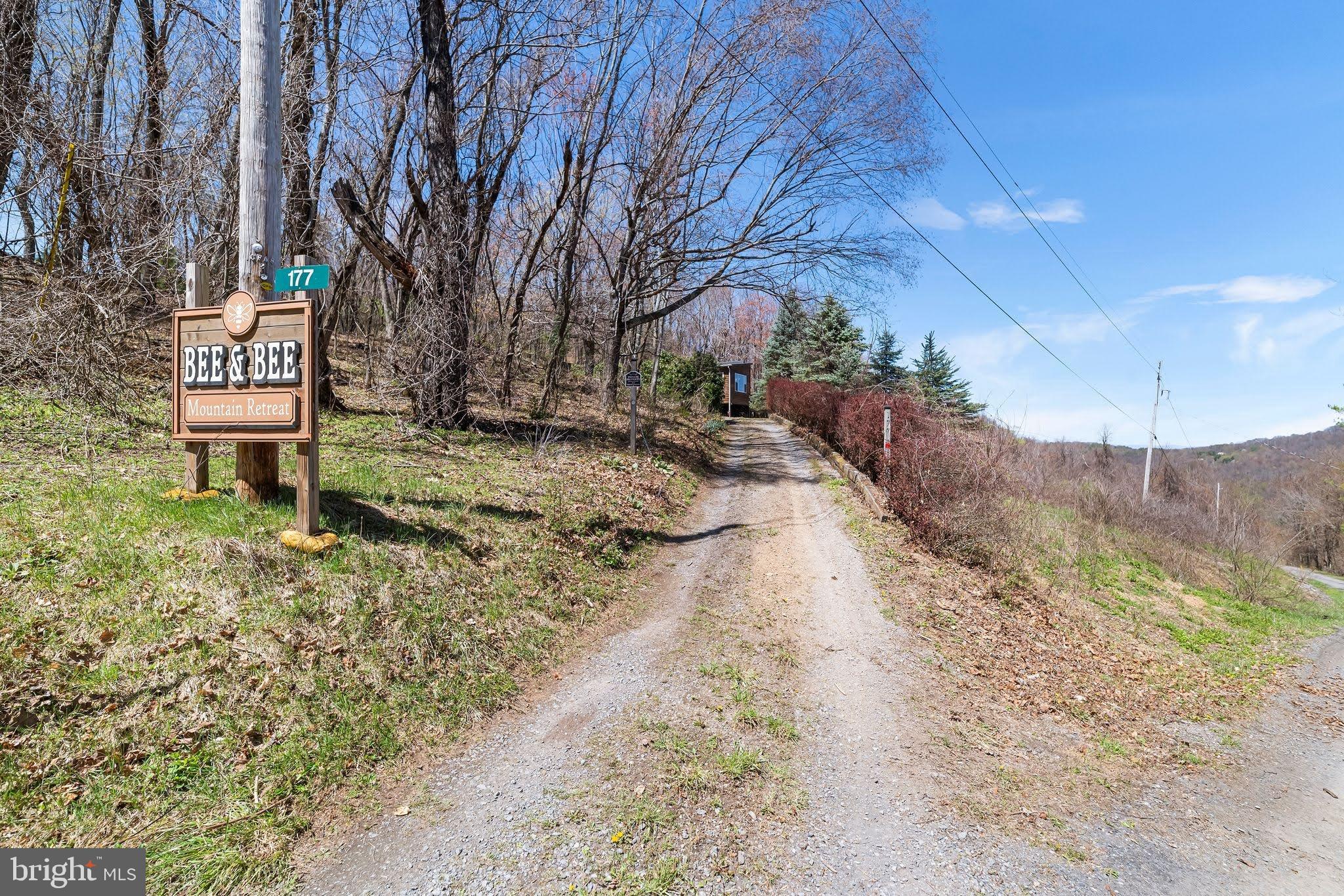 SKYLINE LAKES - Residential