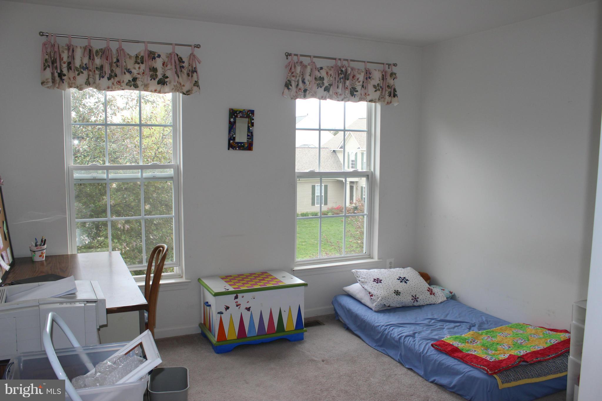 SOUTH RIDING - Residential