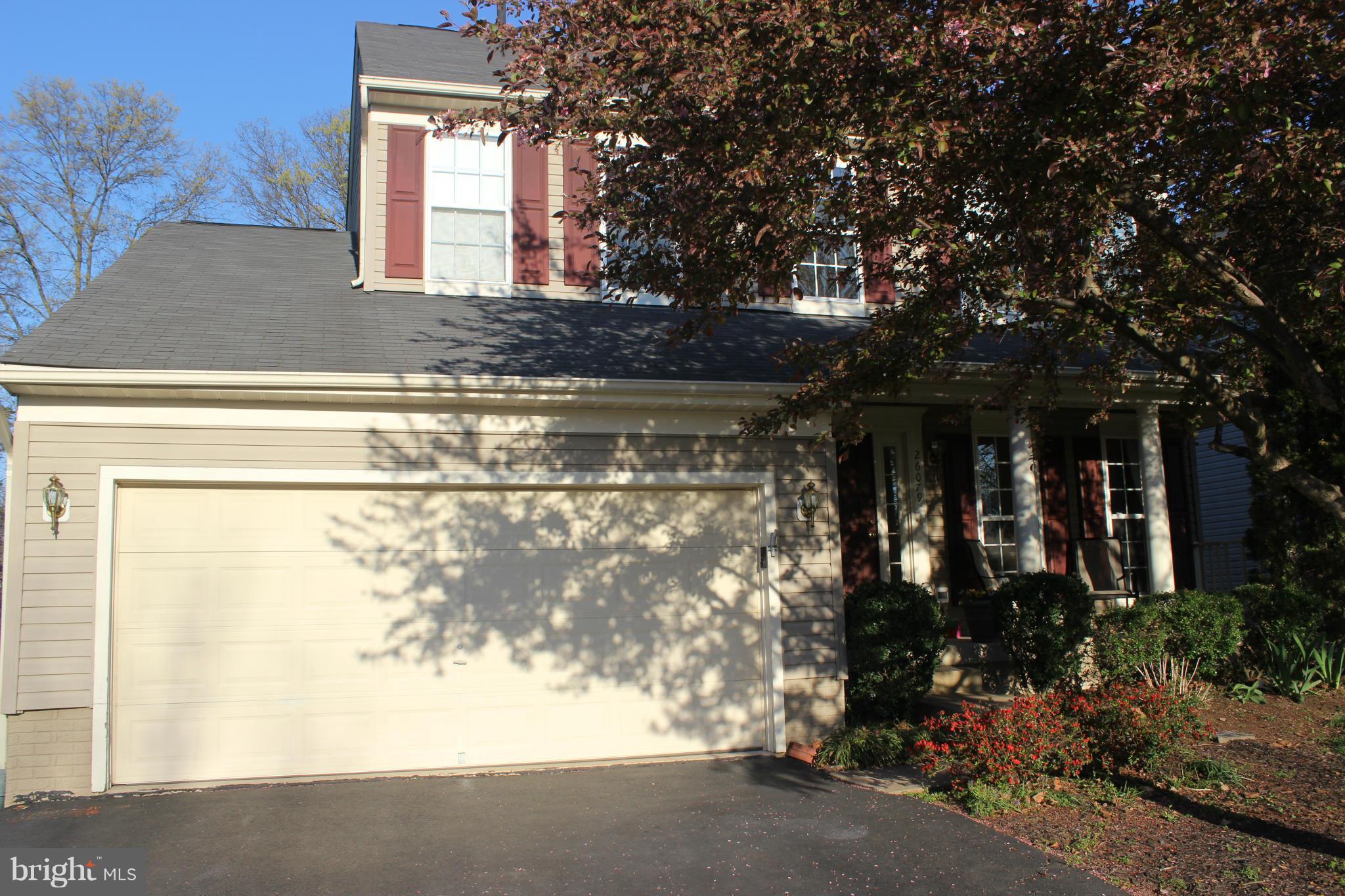 SOUTH RIDING - Residential