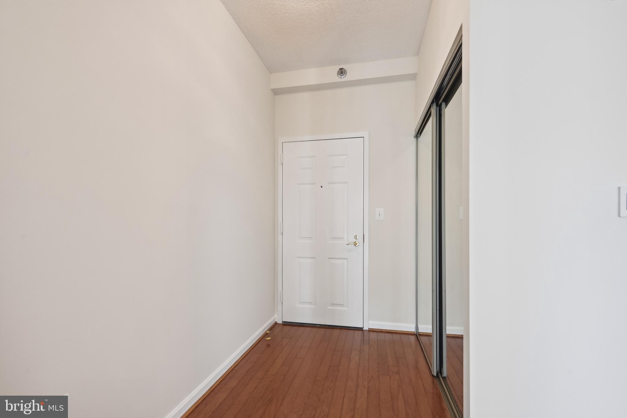 TURNBERRY COURTS AT LEIS - Residential