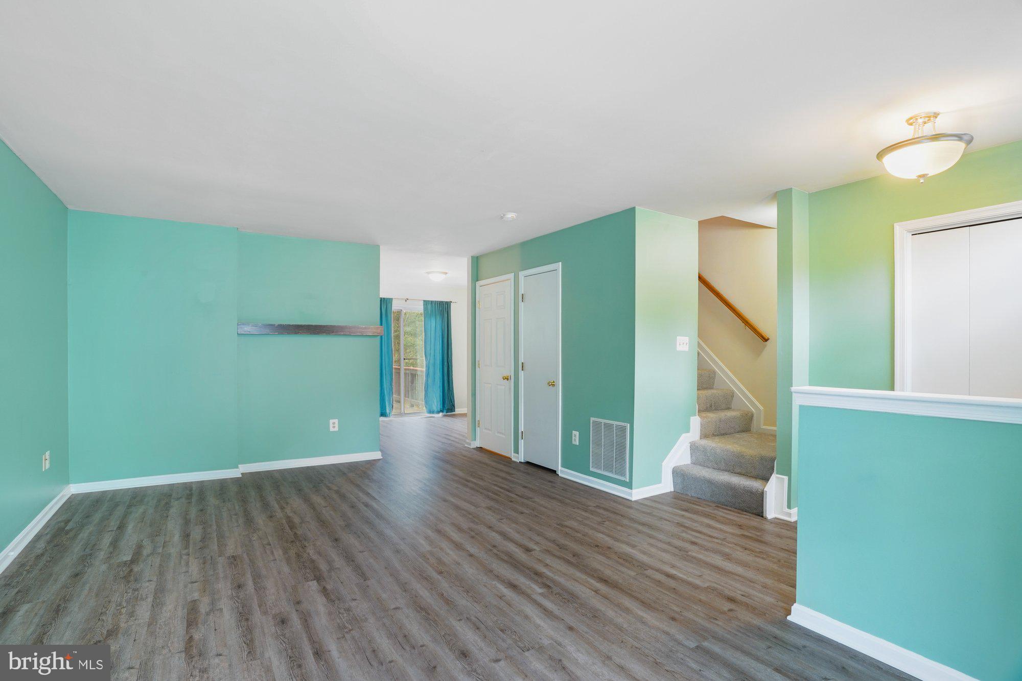 CONSTANT BRANCH - Residential