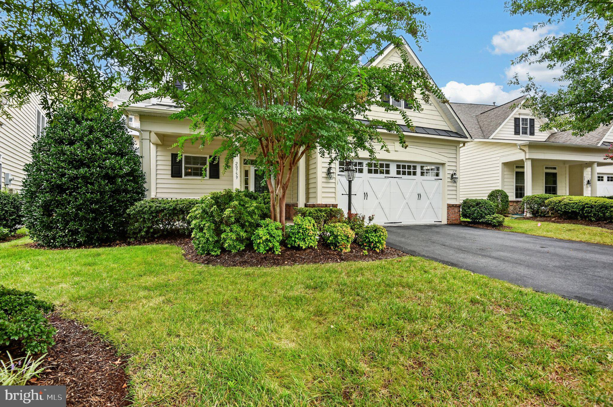 20759 CRESCENT POINTE PLACE