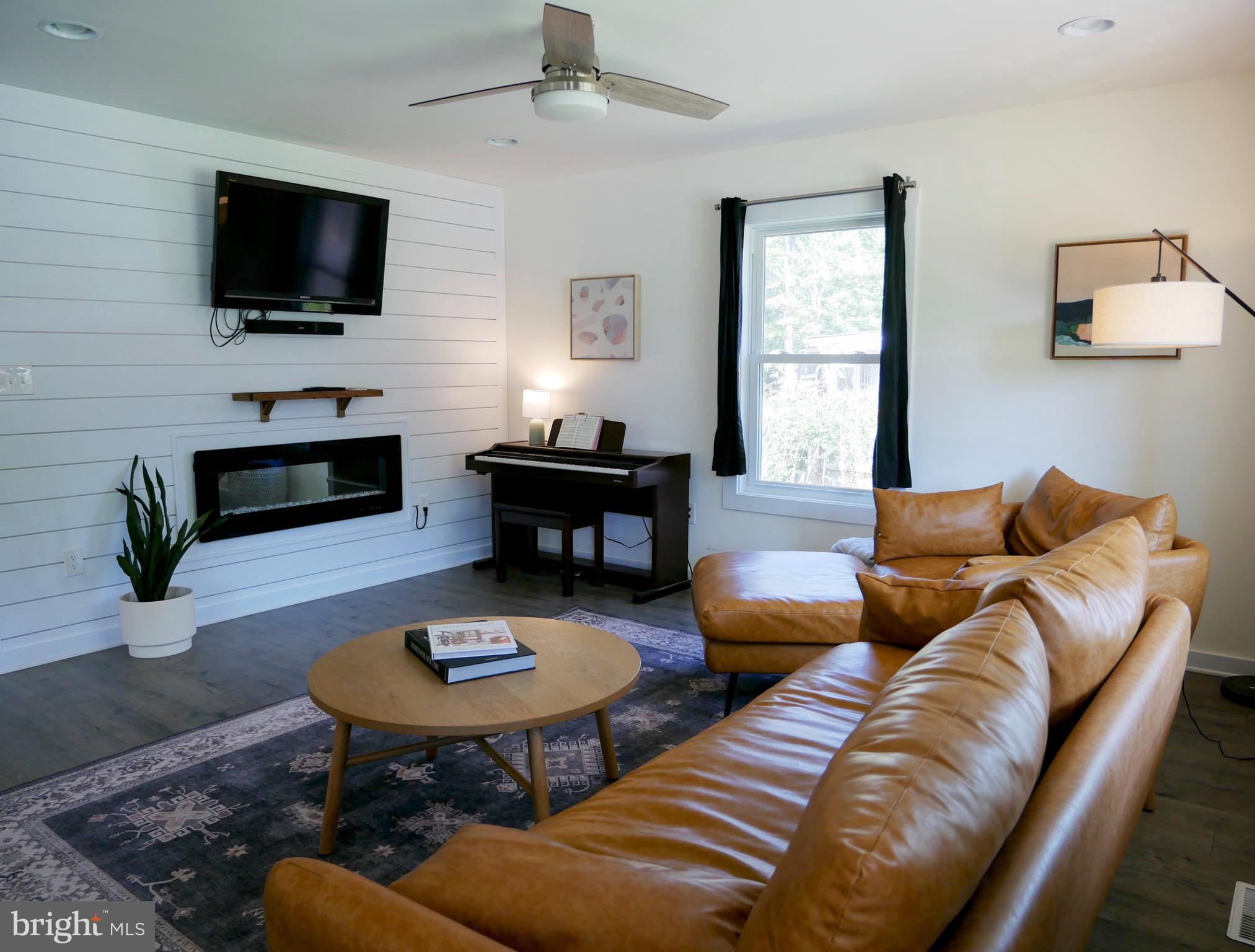 WESTMORELAND SHORES - Residential