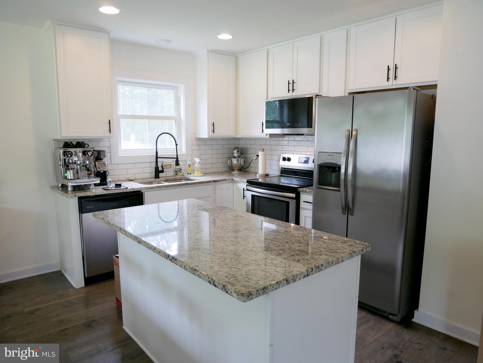 WESTMORELAND SHORES - Residential