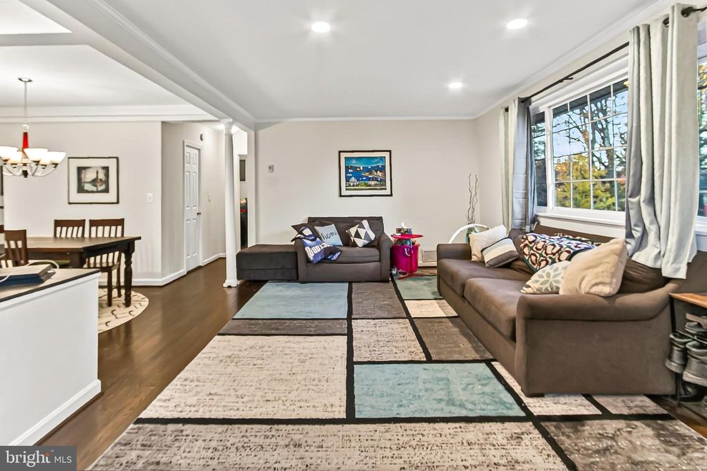 Photo of 9917 Duncan Street, FAIRFAX, VA 22031 (MLS # VAFC2007280)