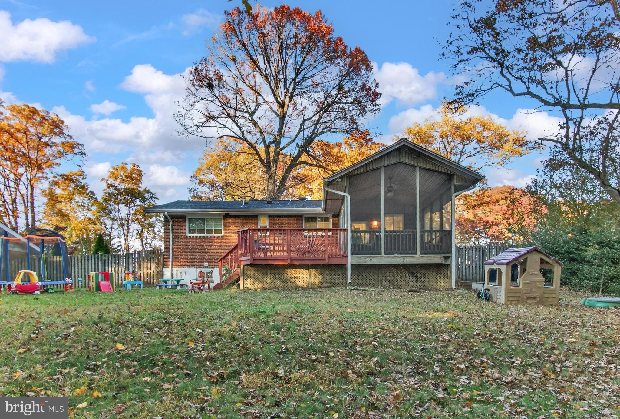 FAIRVIEW - Residential