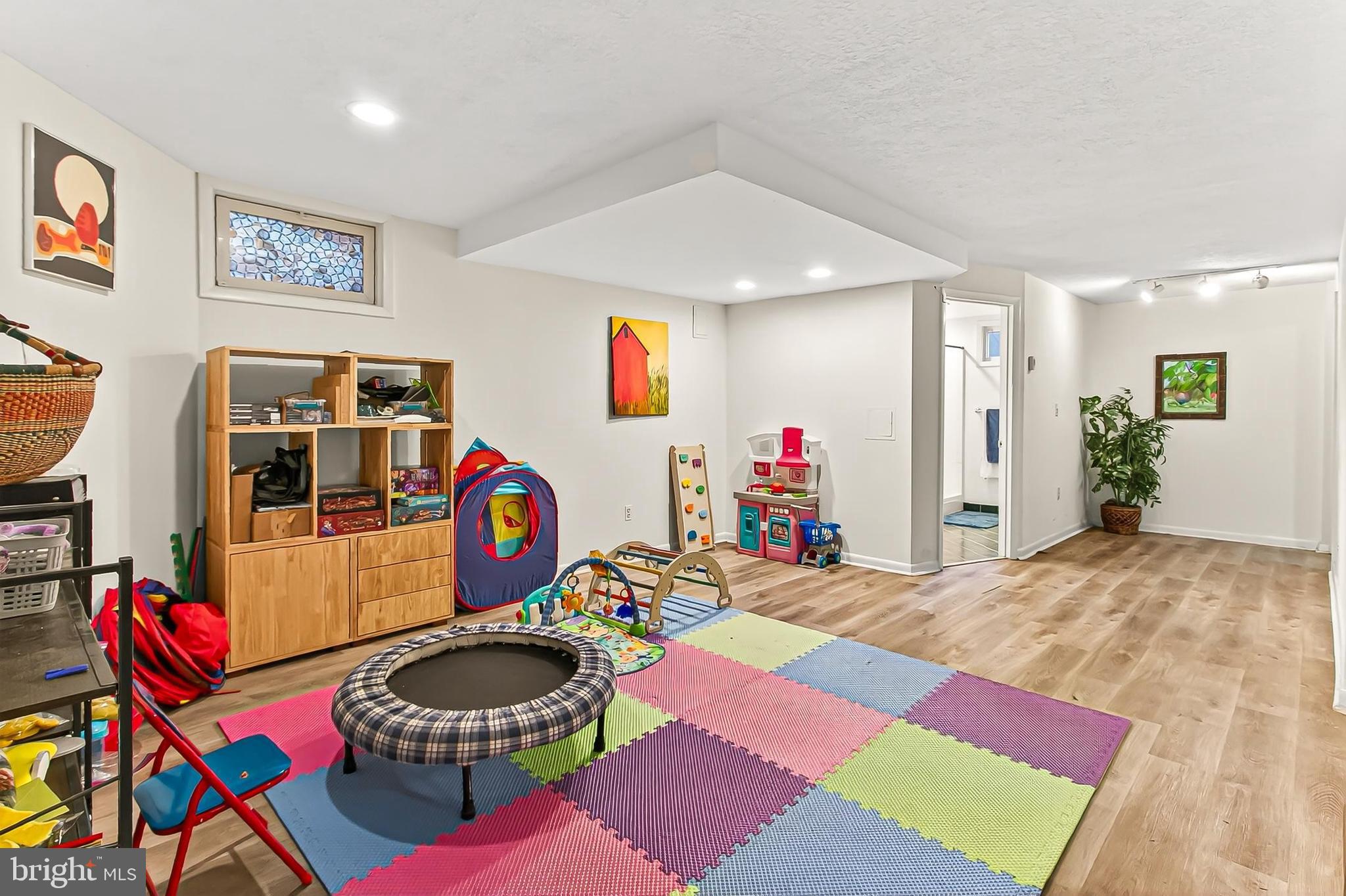 FAIRVIEW - Residential