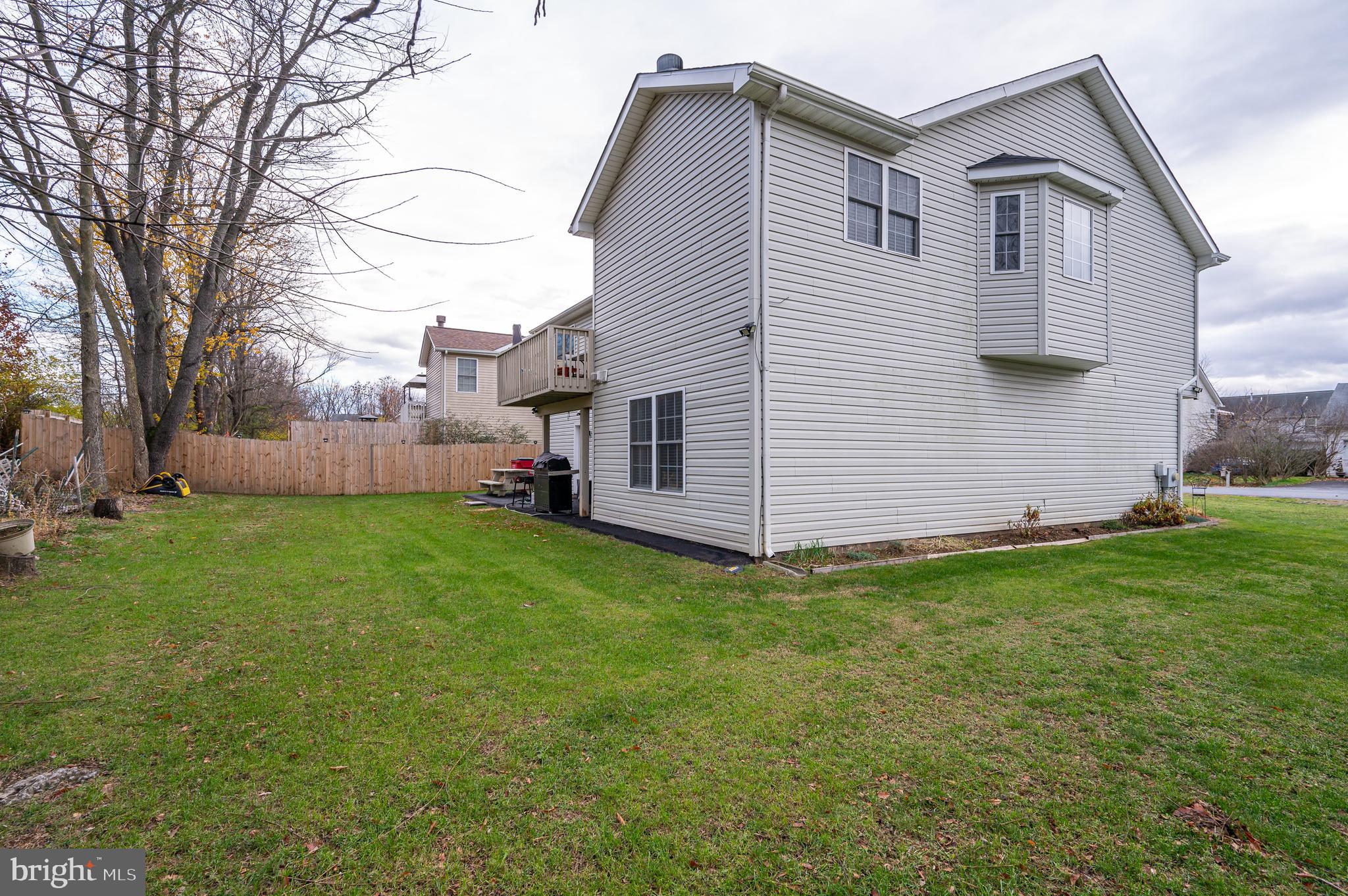 SYCAMORE VILLAGE - Residential