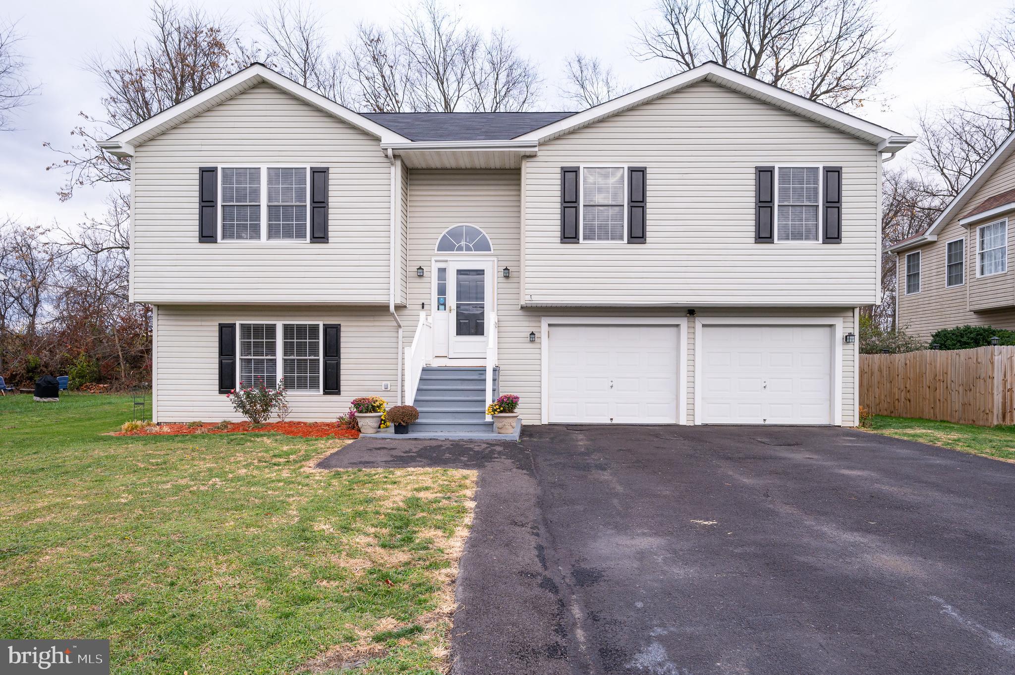 SYCAMORE VILLAGE - Residential