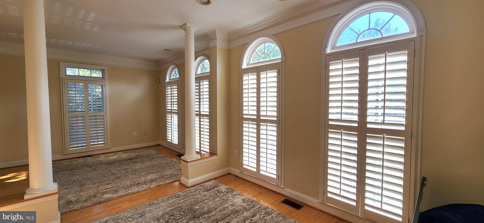 FAIRFAX CENTER LANDBAY - Residential Lease