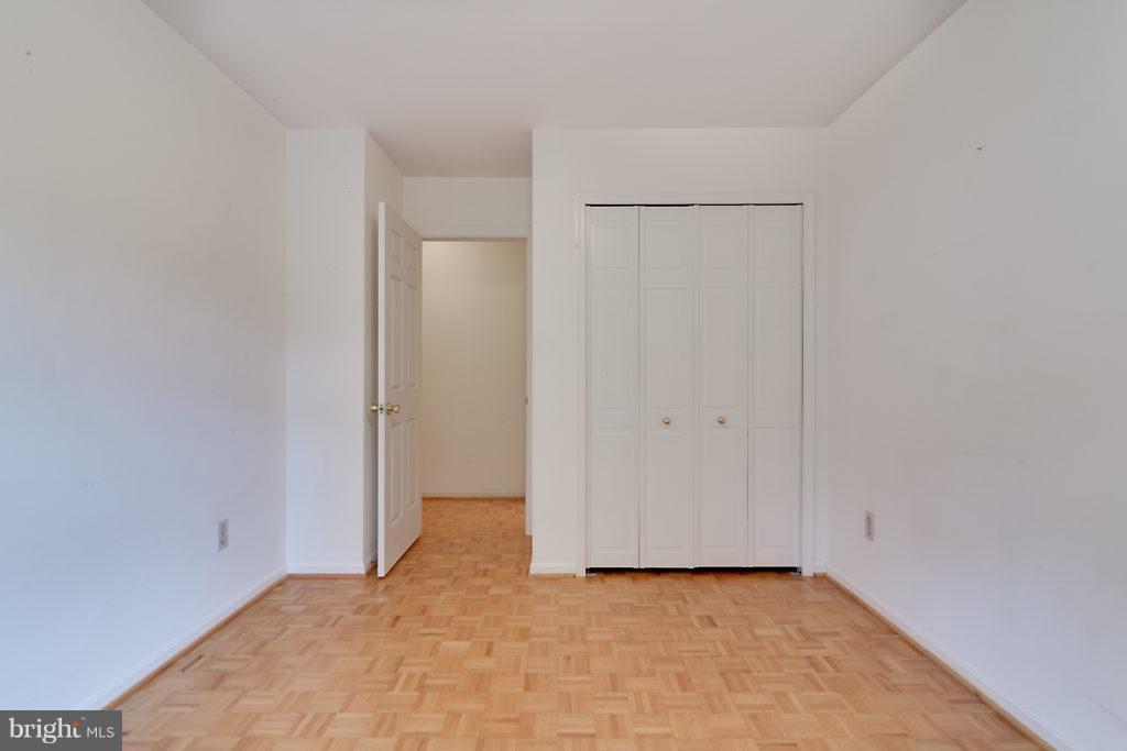 SPRINGFIELD OAKS - Residential Lease