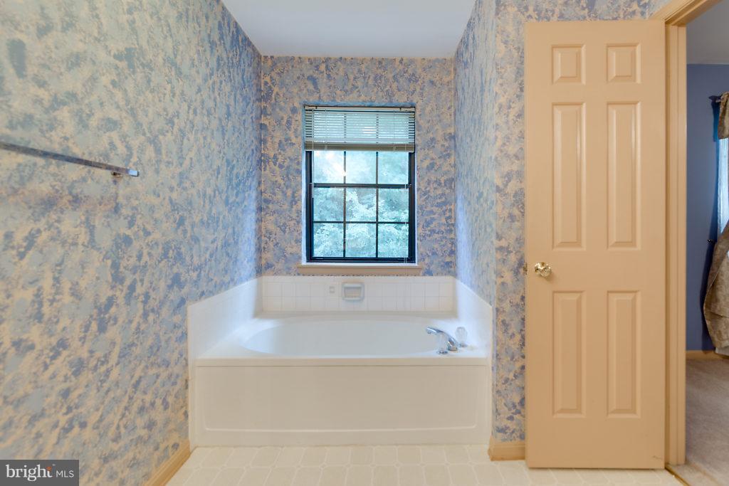 SPRINGFIELD OAKS - Residential Lease