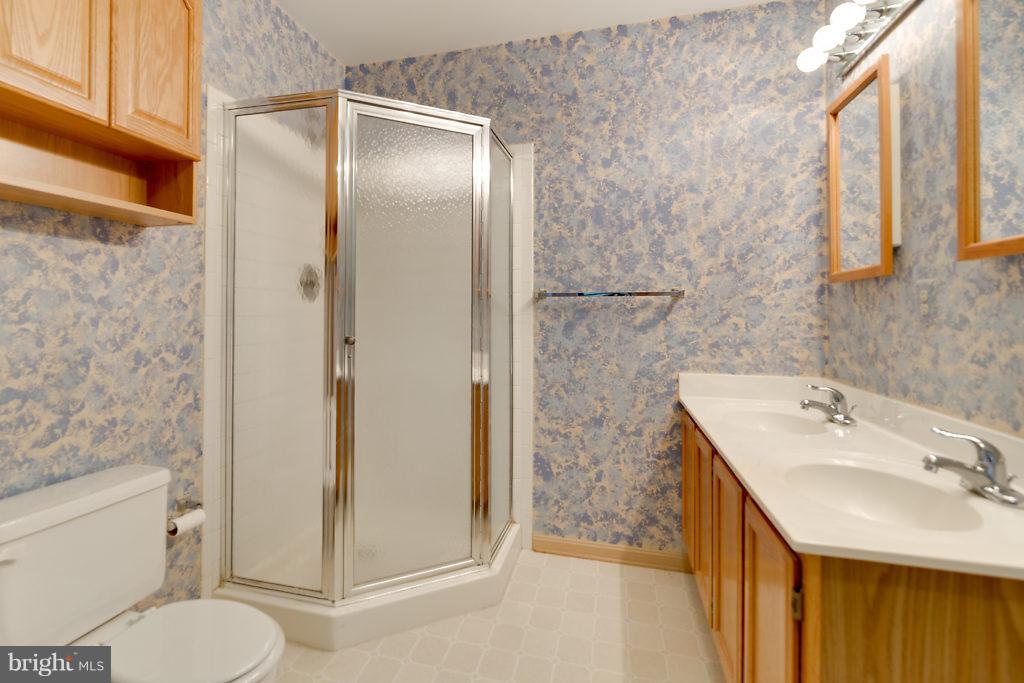 SPRINGFIELD OAKS - Residential Lease