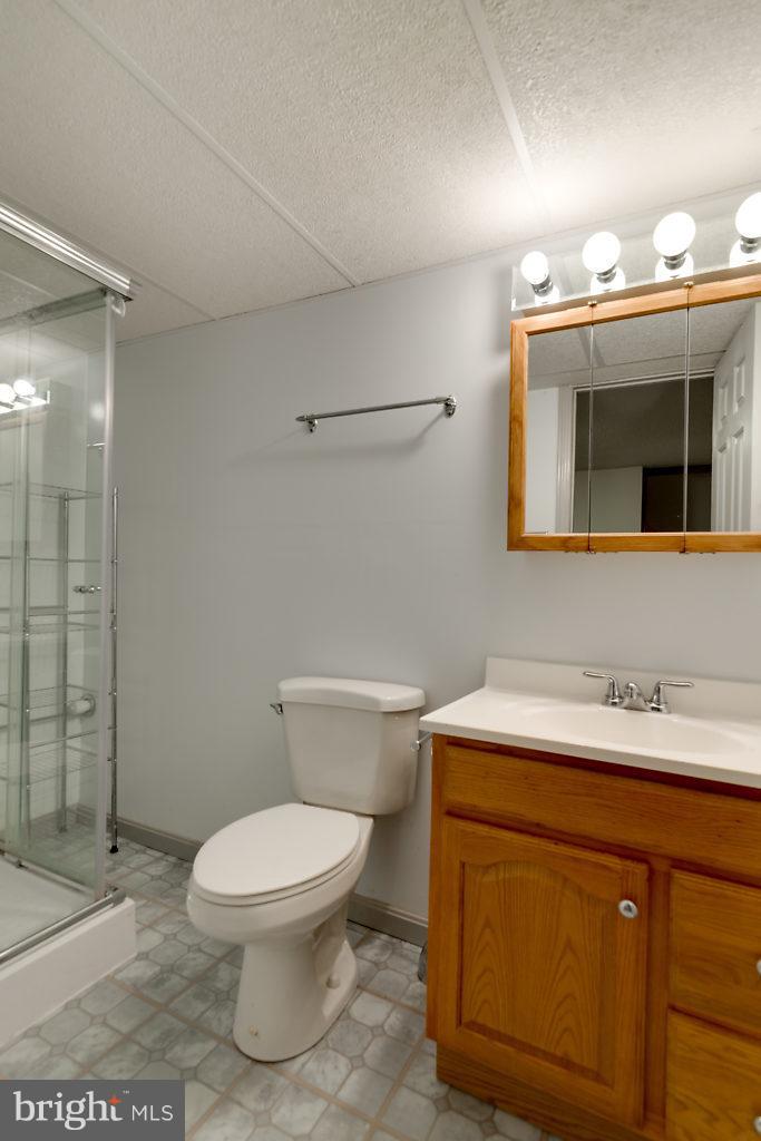 SPRINGFIELD OAKS - Residential Lease