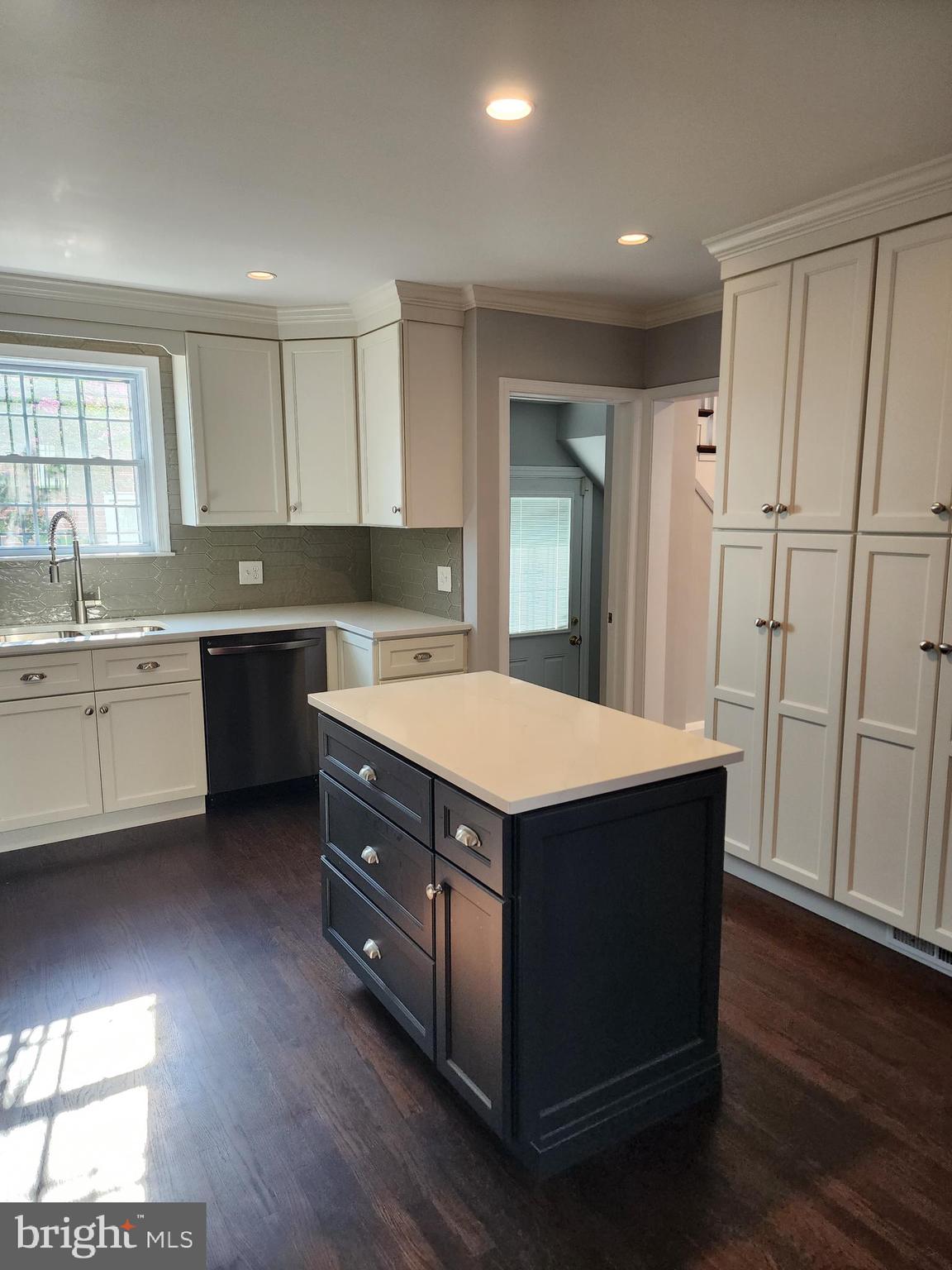 EDNOR GARDENS - LAKESIDE - Residential